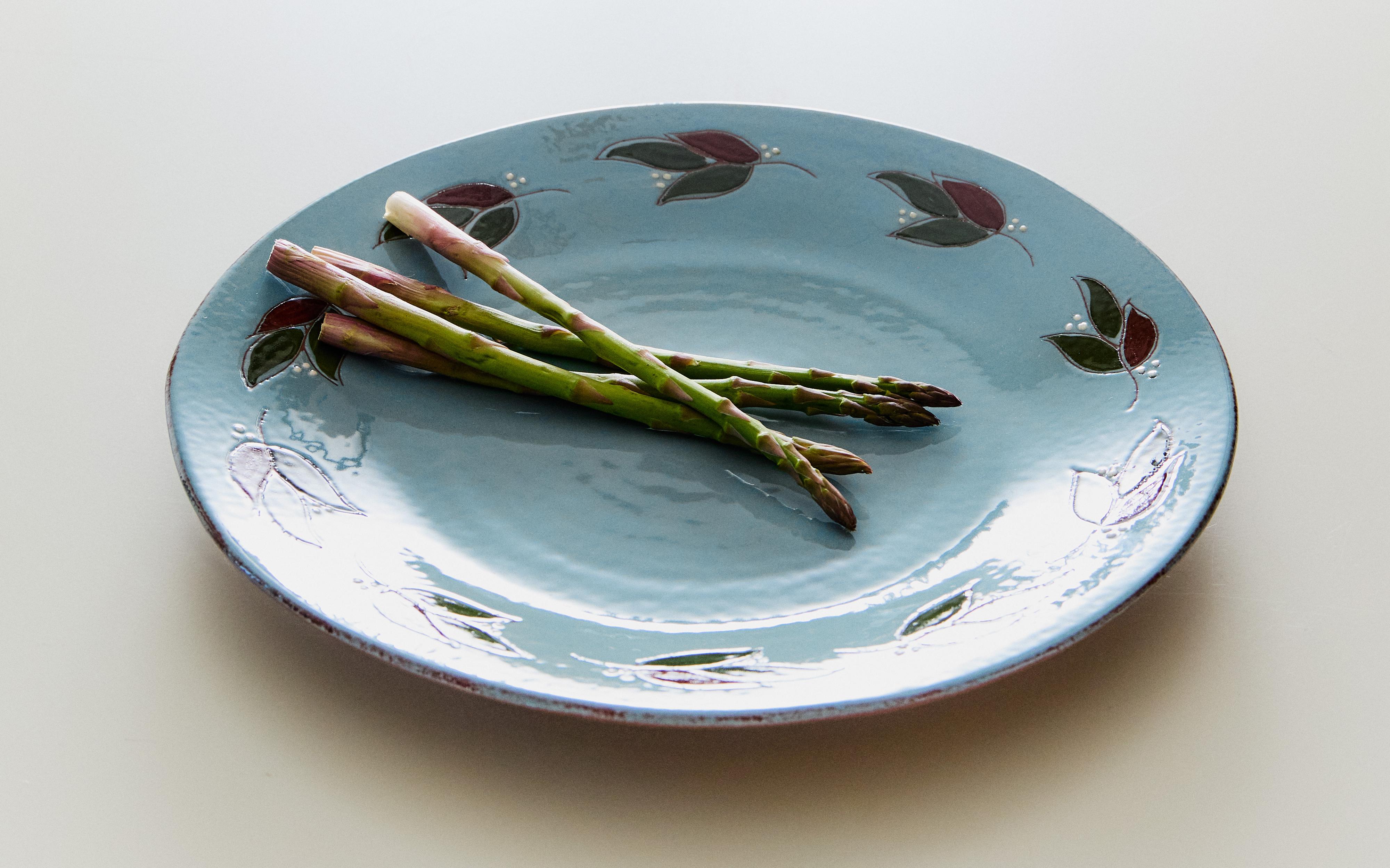 ROUND LEAF EARTHENWARE SERVING DISH product thumbnail 8