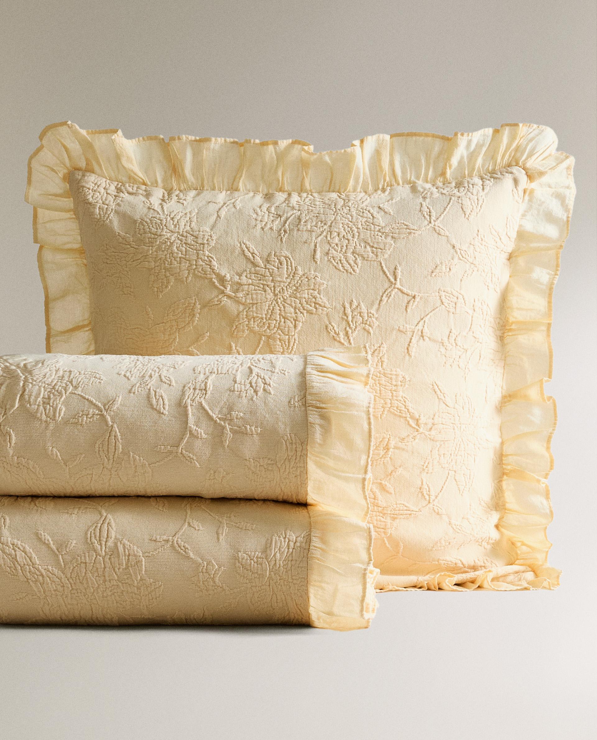 Zara Home ジャカードのフリル付きベッドカバー ジャカードのフリル付きベッドカバー | Zara Home 日本/Japan