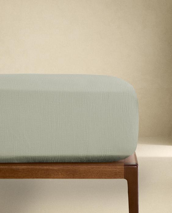 ČARŠAV SA LASTIŠEM OD MUSLINA