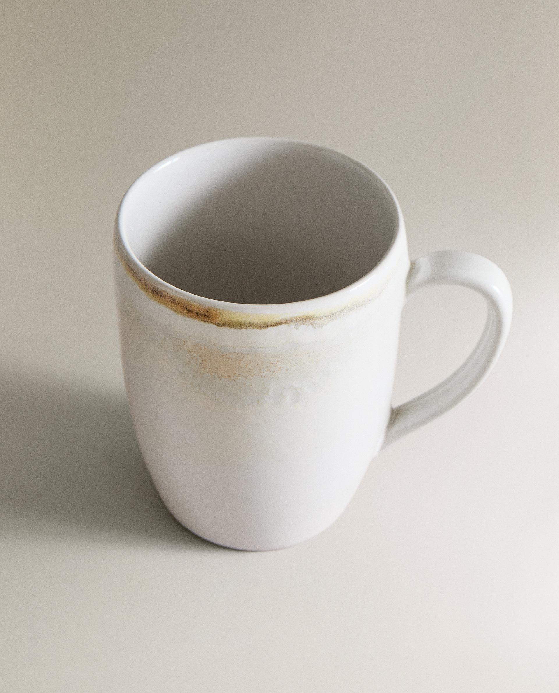 STONEWARE MUG