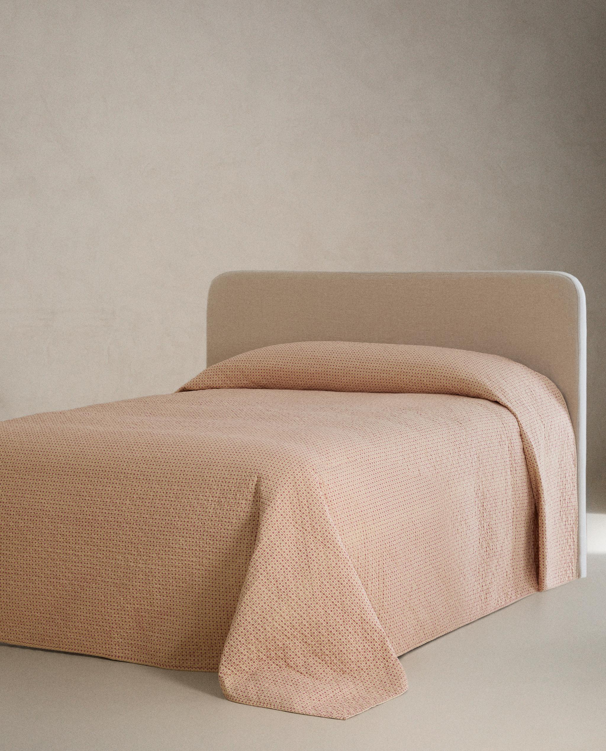 STRIPED AND FLORAL COTTON QUILTED BEDSPREAD | KATHARINE POLE product thumbnail 7
