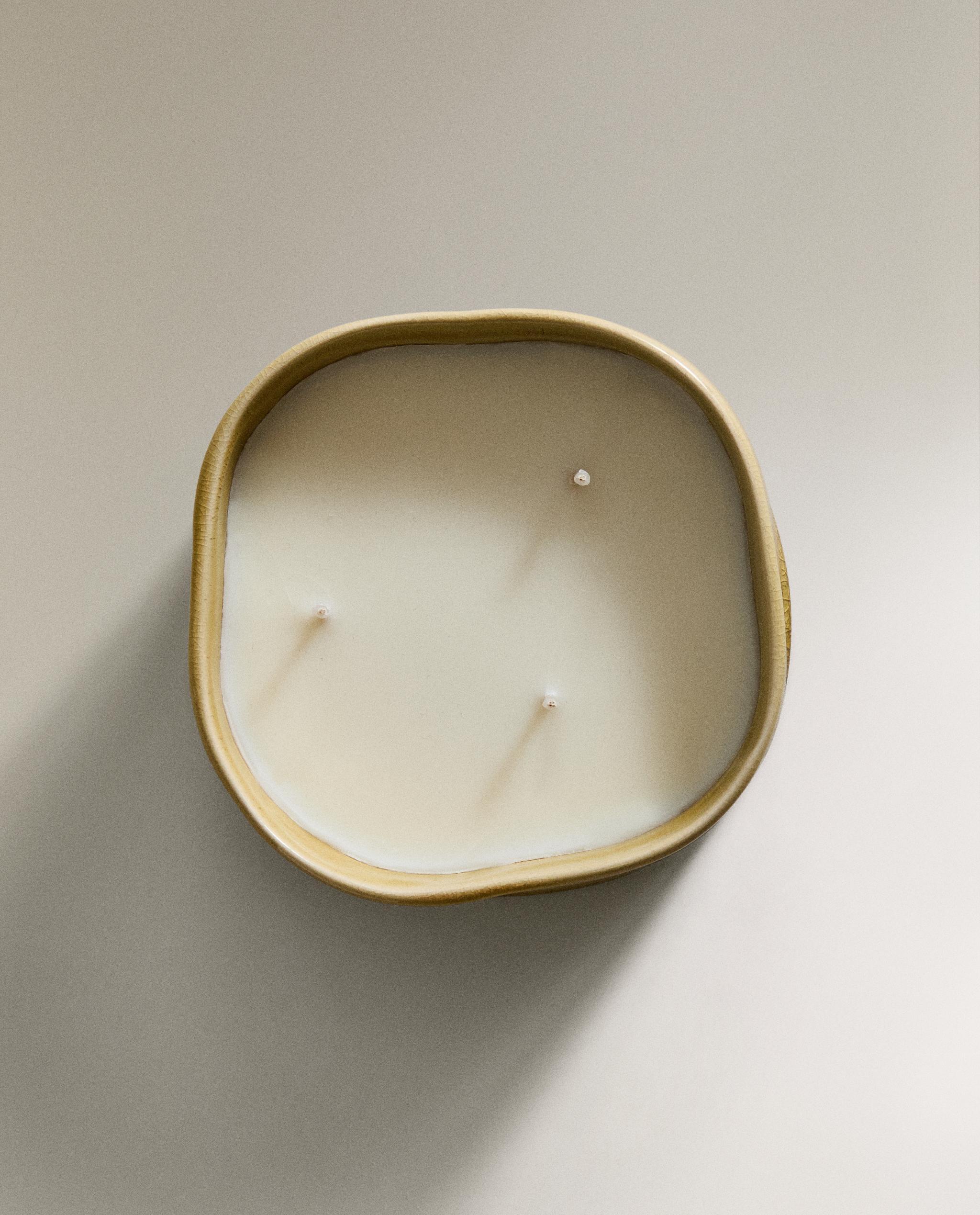 (170 G) FLORAL BEYOND SCENTED CANDLE product thumbnail 6