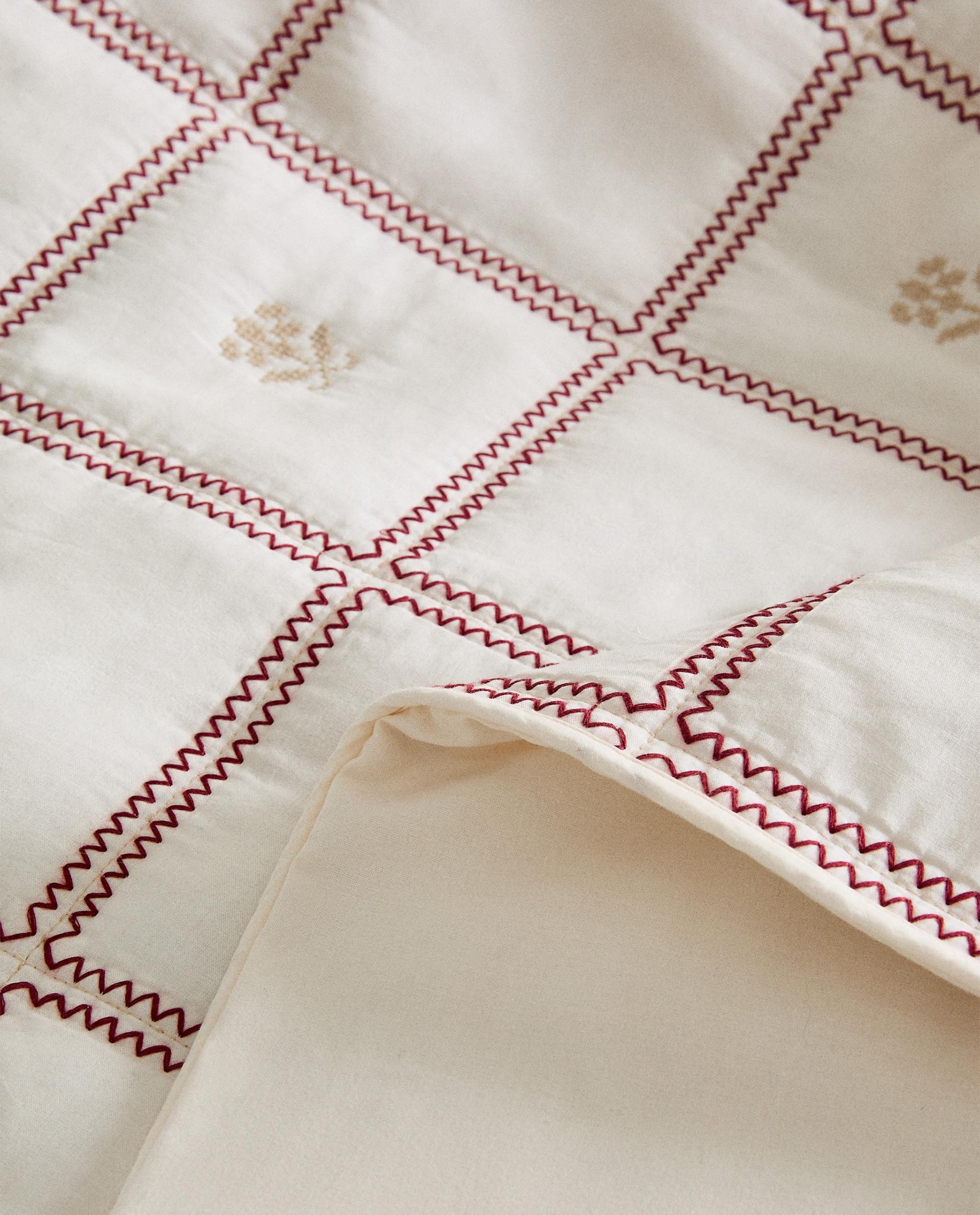 キッズ フラワー 刺繍 掛け布団 | Zara Home 日本/Japan キッズ フラワー 刺繍 掛け布団 | Zara Home 日本/Japan