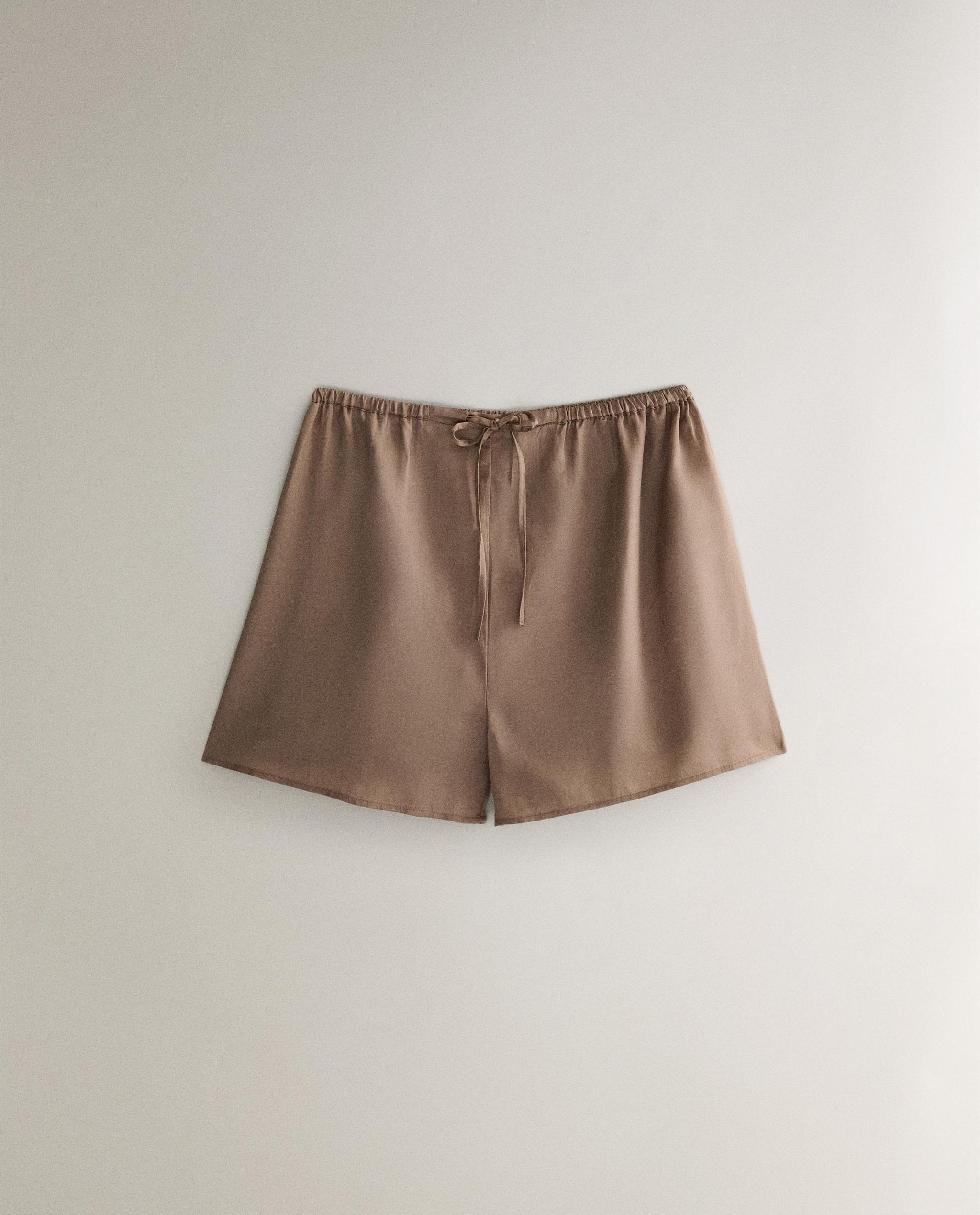 GATHERED SATEEN SHORTS | Zara Home United States of America