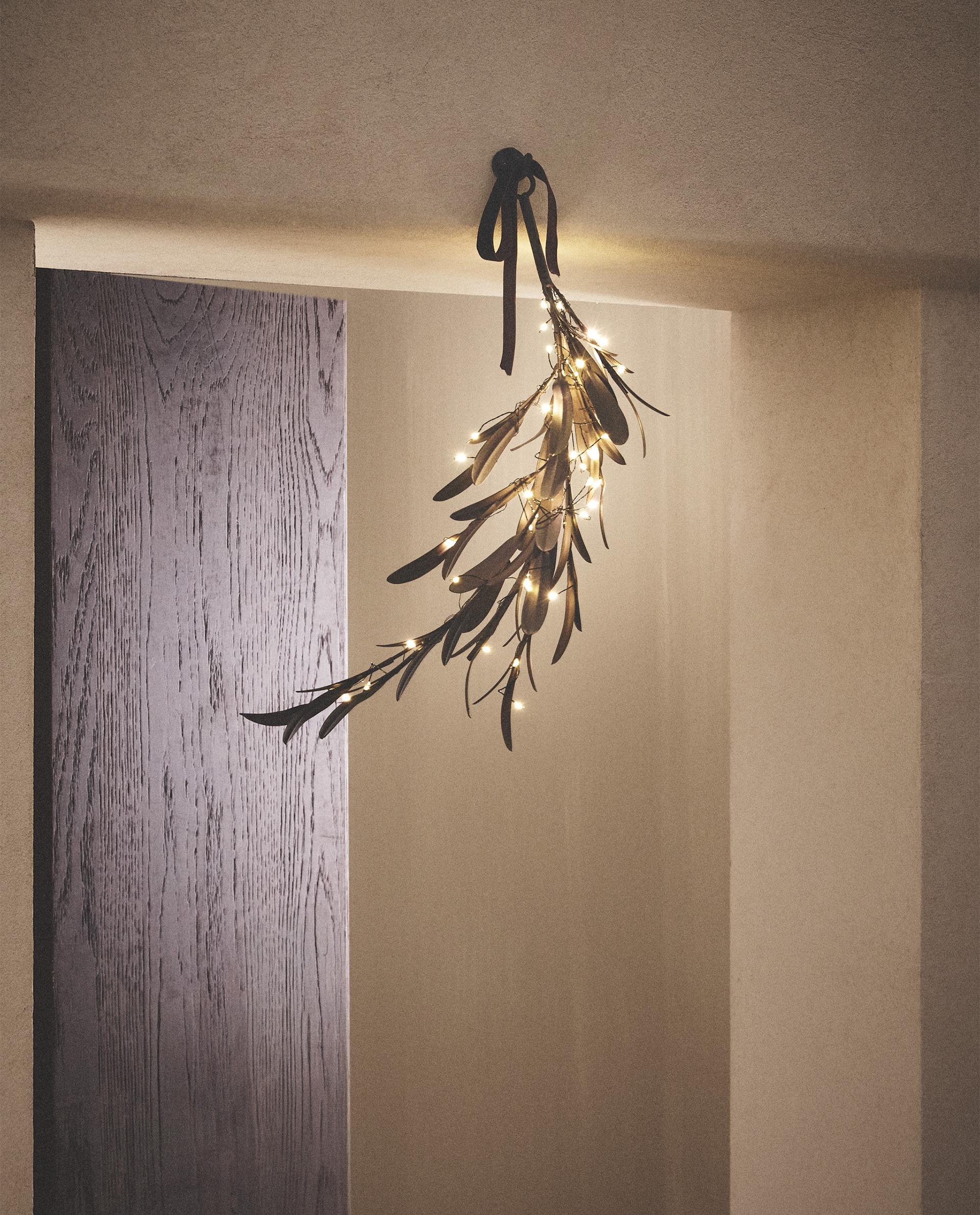 ライトアップブランチのクリスマスリース | Zara Home 日本/Japan