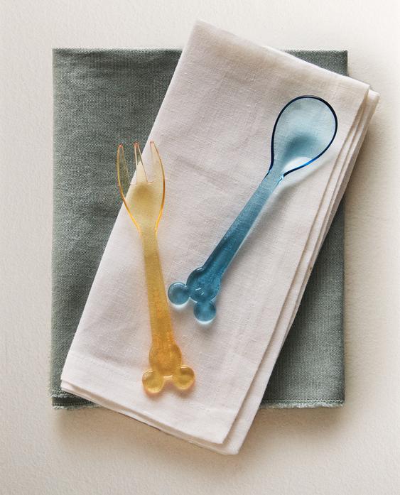 KIDS' MICKEY & MINNIE ©DISNEY CUTLERY SET KIDS' MICKEY & MINNIE ©DISNEY CUTLERY SET