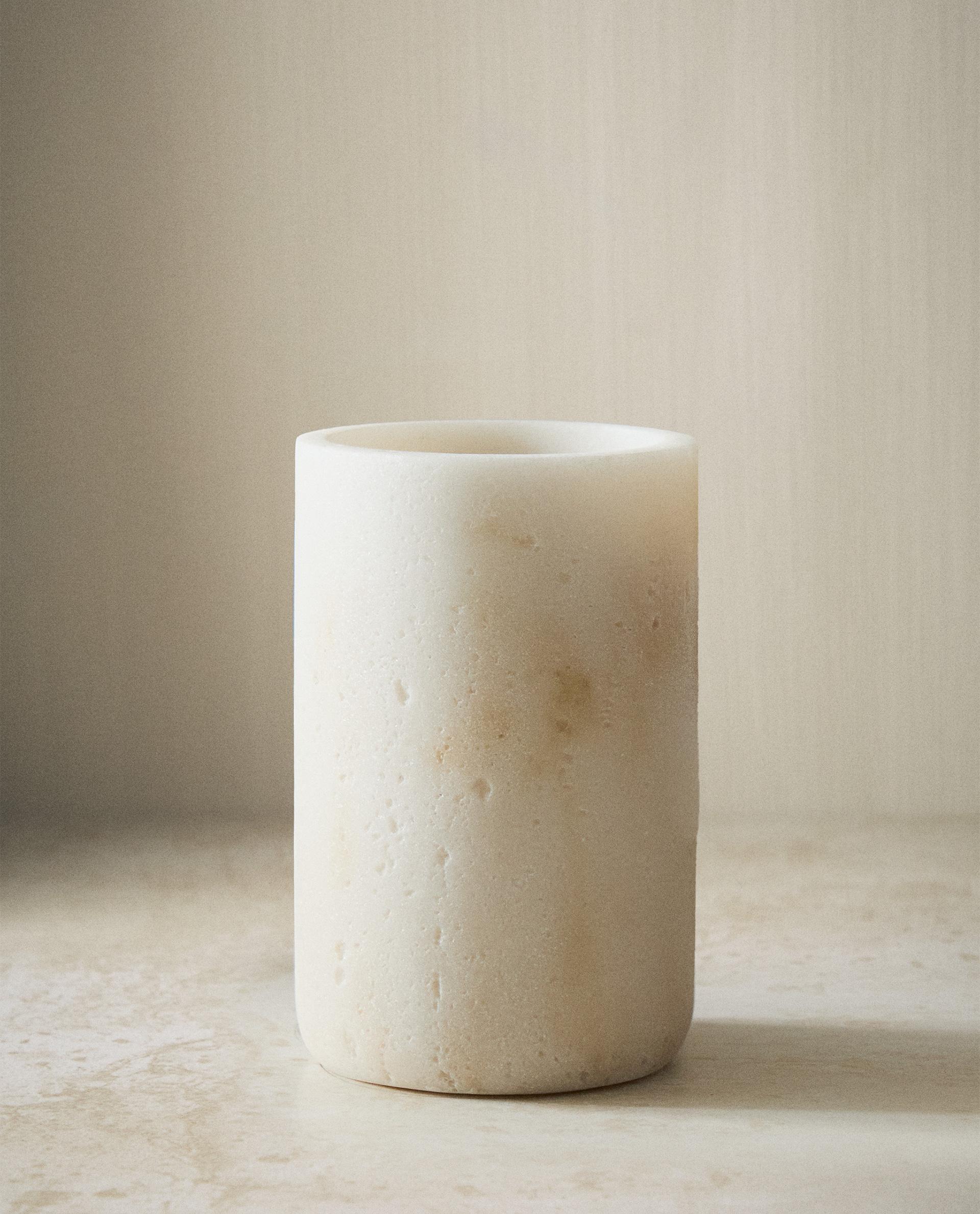 حامل فرش أسنان بمظهر رخامي حامل فرش أسنان بمظهر رخامي