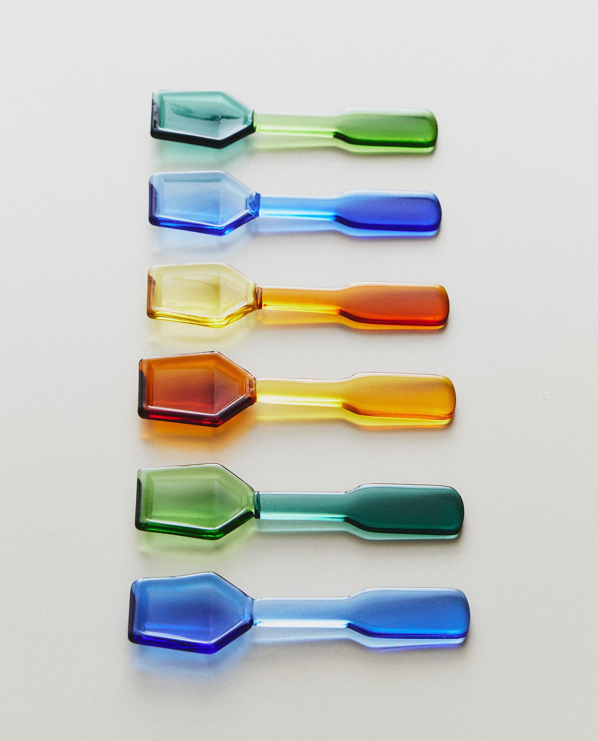 PACK OF COLOURED BOROSILICATE ICE CREAM DESSERT SPOONS (PACK OF 6) product thumbnail 8
