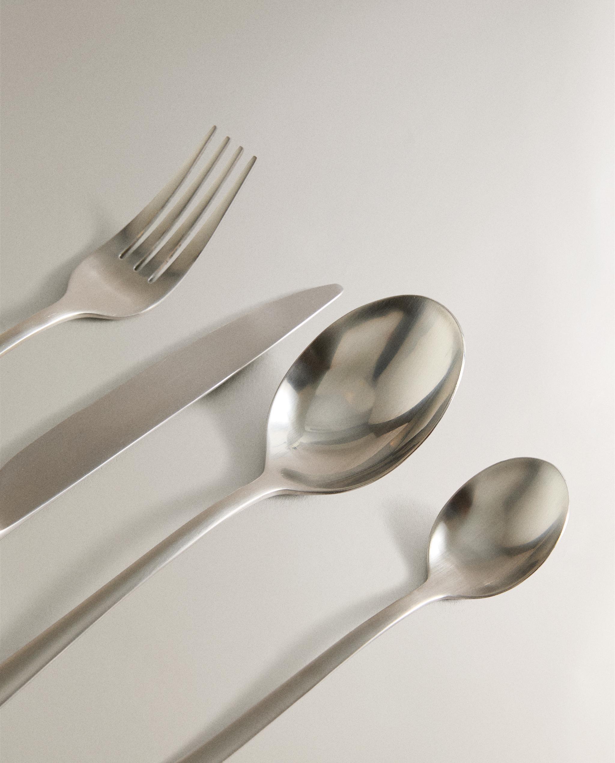 4-PIECE MATTE STEEL CUTLERY SET product thumbnail 2