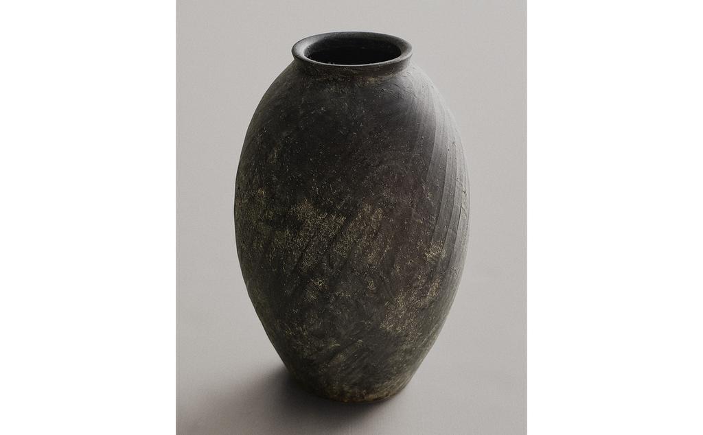 TEXTURED CERAMIC VASE