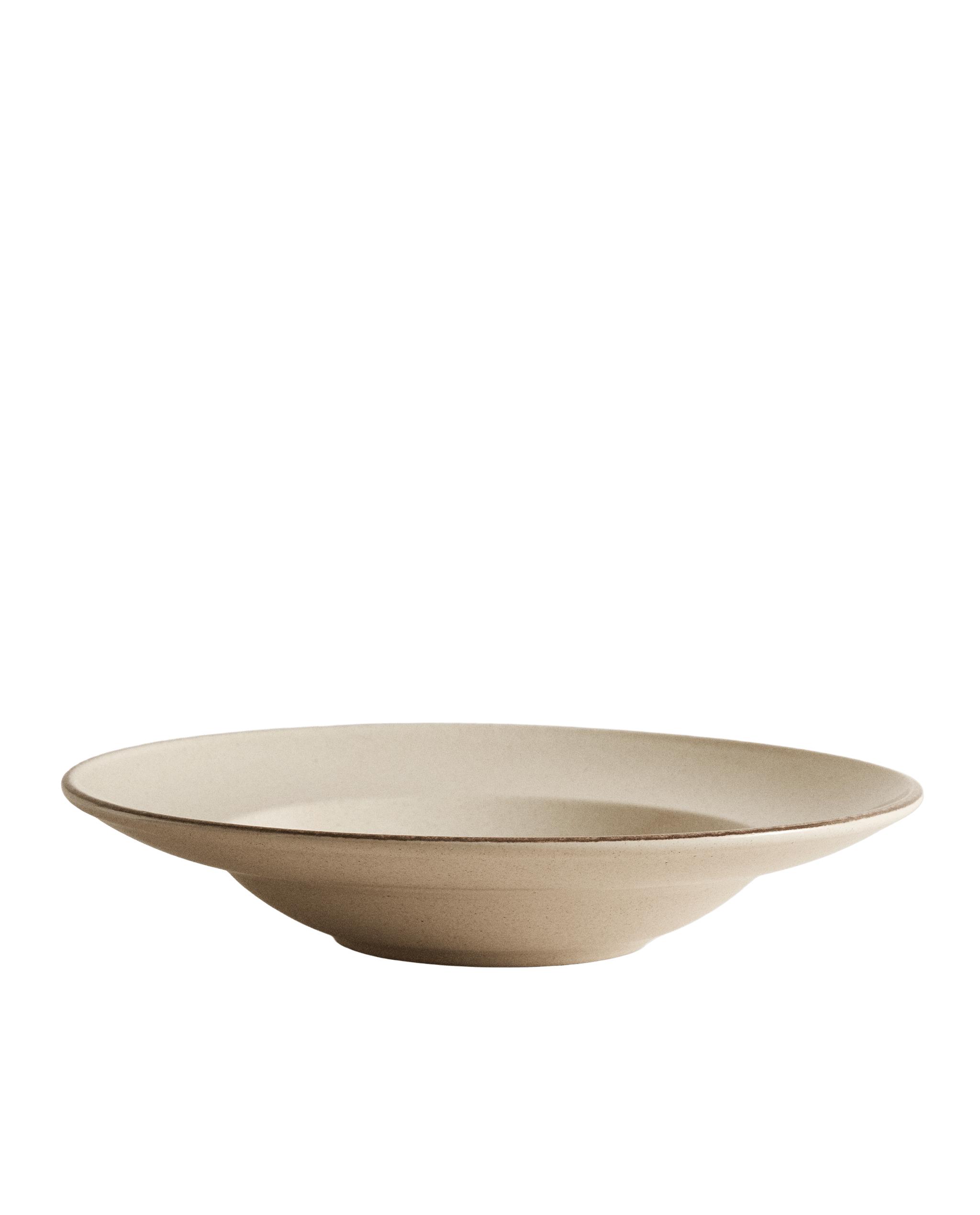 STONEWARE PASTA PLATE WITH ANTIQUE FINISH RIM product thumbnail 8