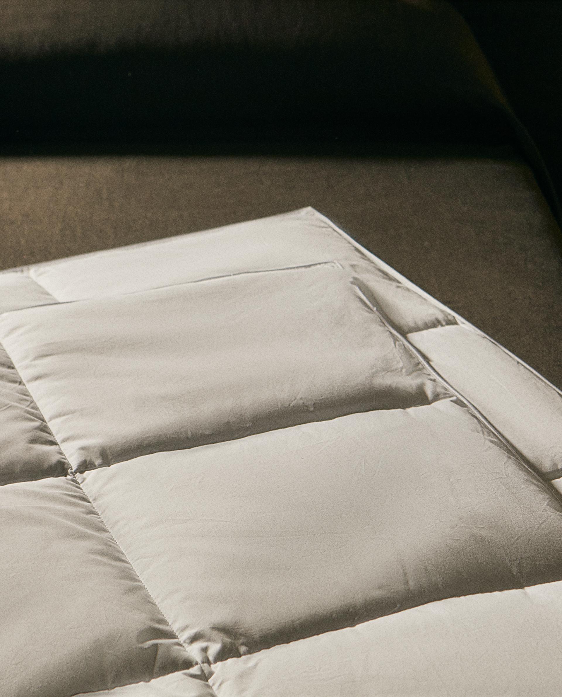 FEATHER TOUCH DUVET FILLING (300 GXM²) product thumbnail 12
