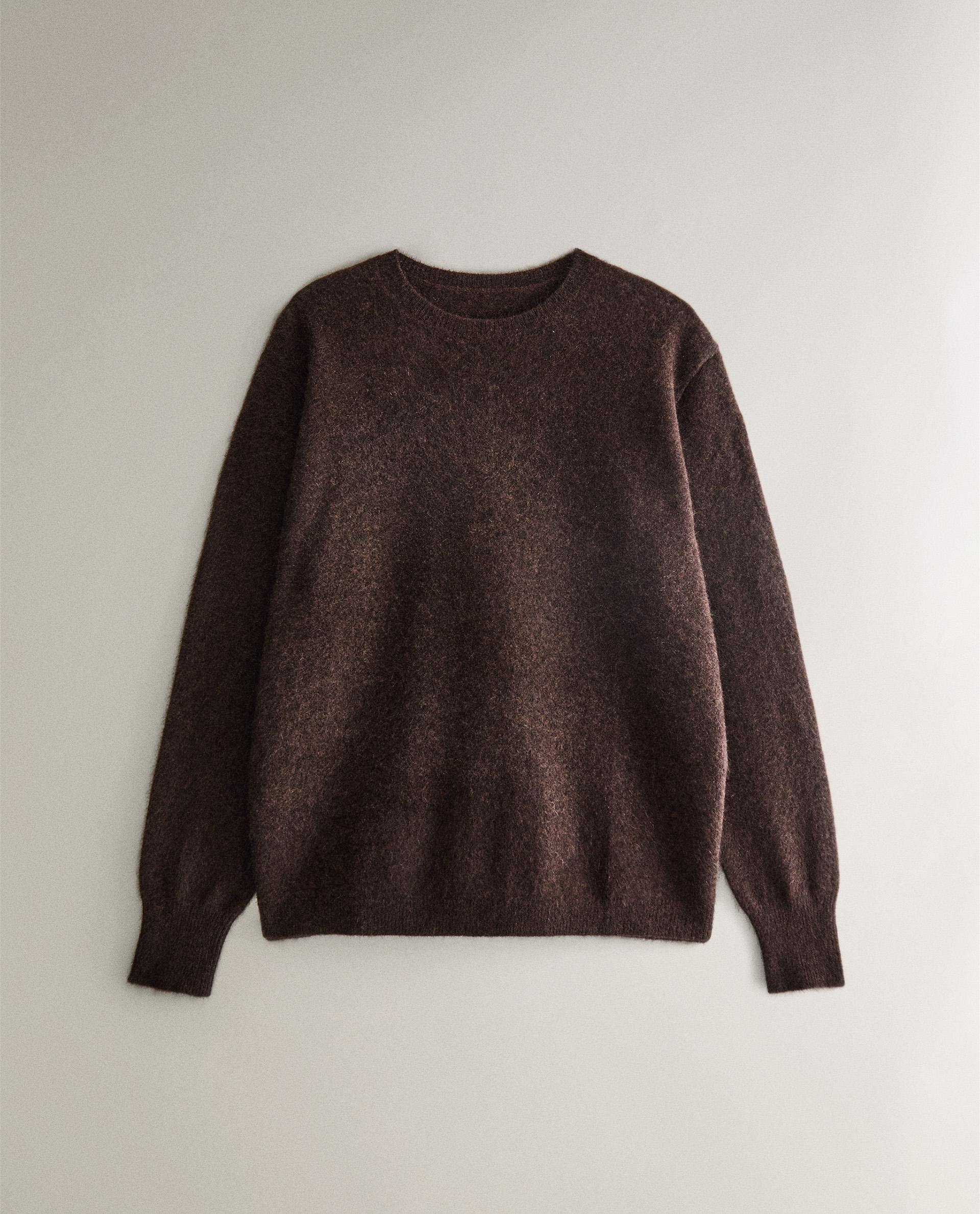 CASHMERE SWEATER