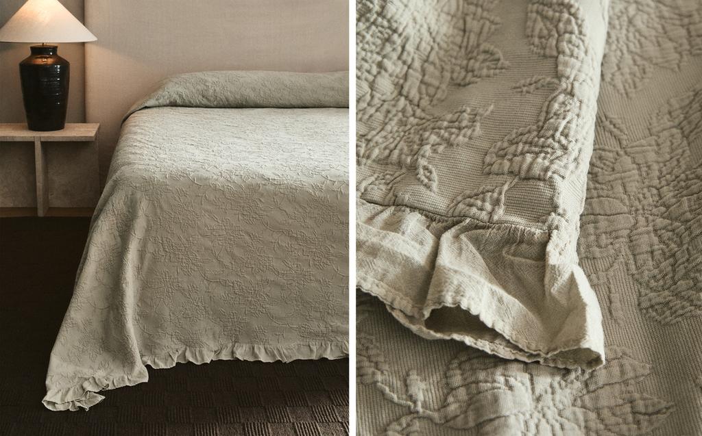 JACQUARD BEDSPREAD WITH RUFFLE TRIM JACQUARD BEDSPREAD WITH RUFFLE TRIM