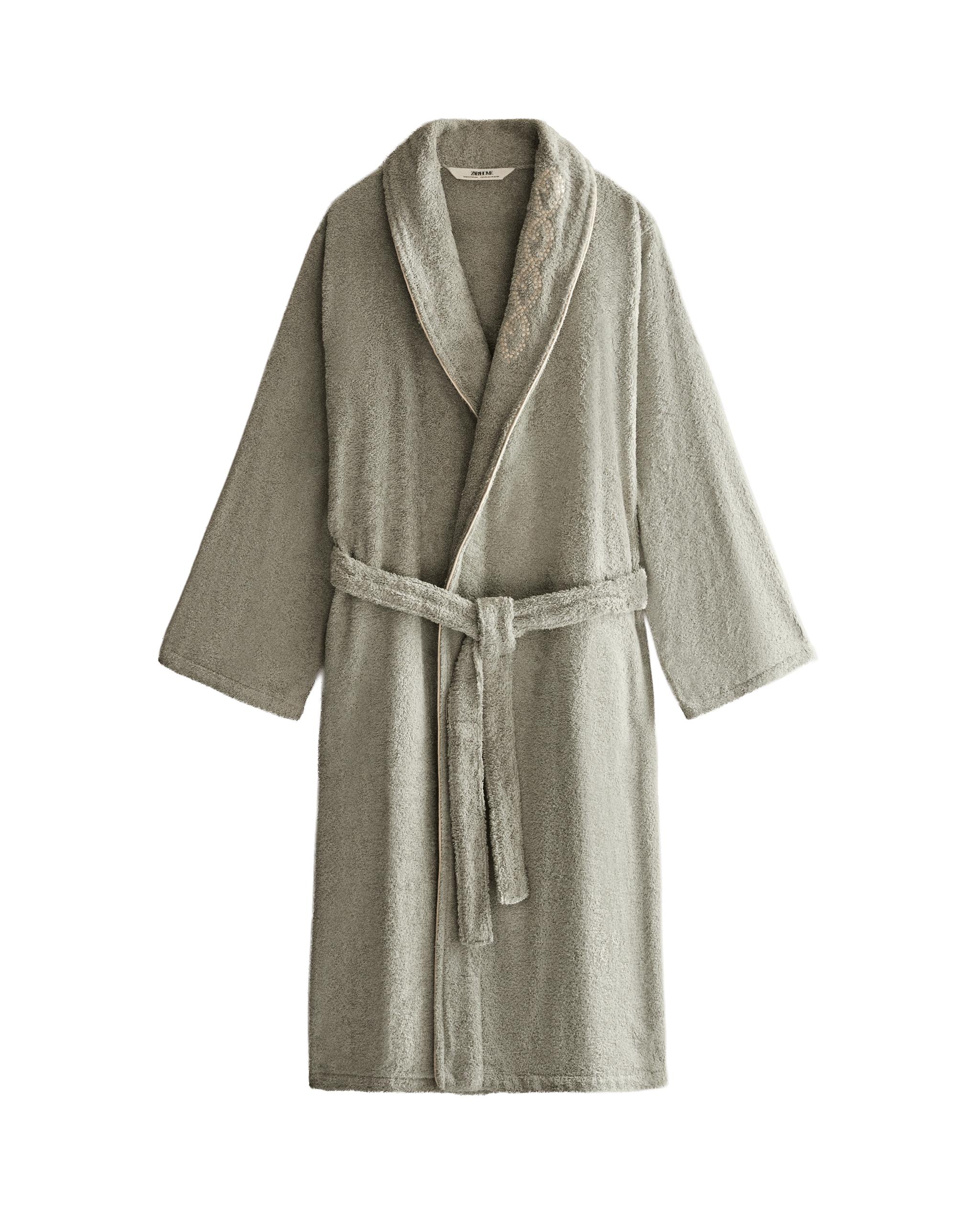 DRESSING GOWN WITH PLANT EMBROIDERY product thumbnail 6