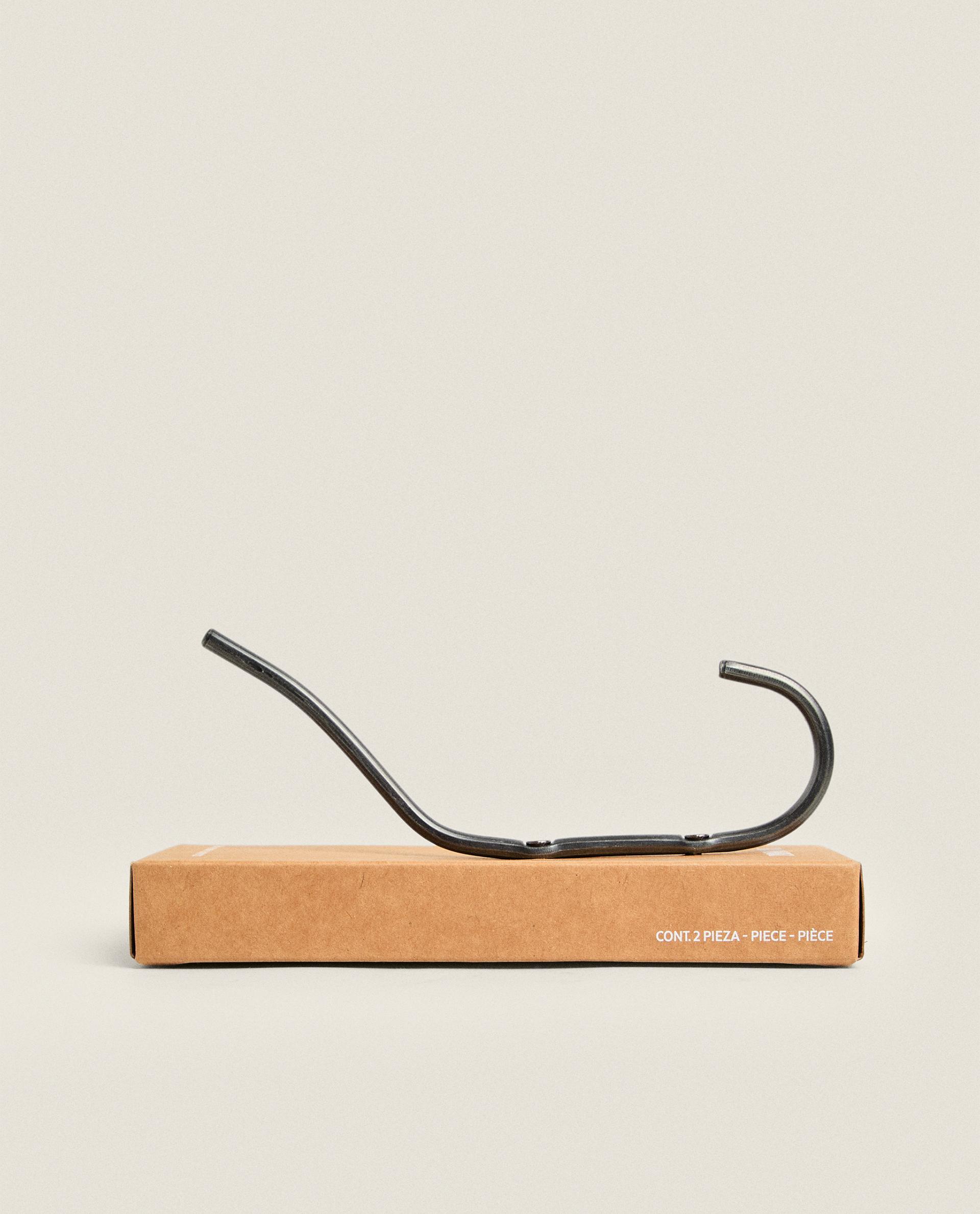 PACK OF LARGE DARK METAL HOOKS (PACK OF 2) product thumbnail 7