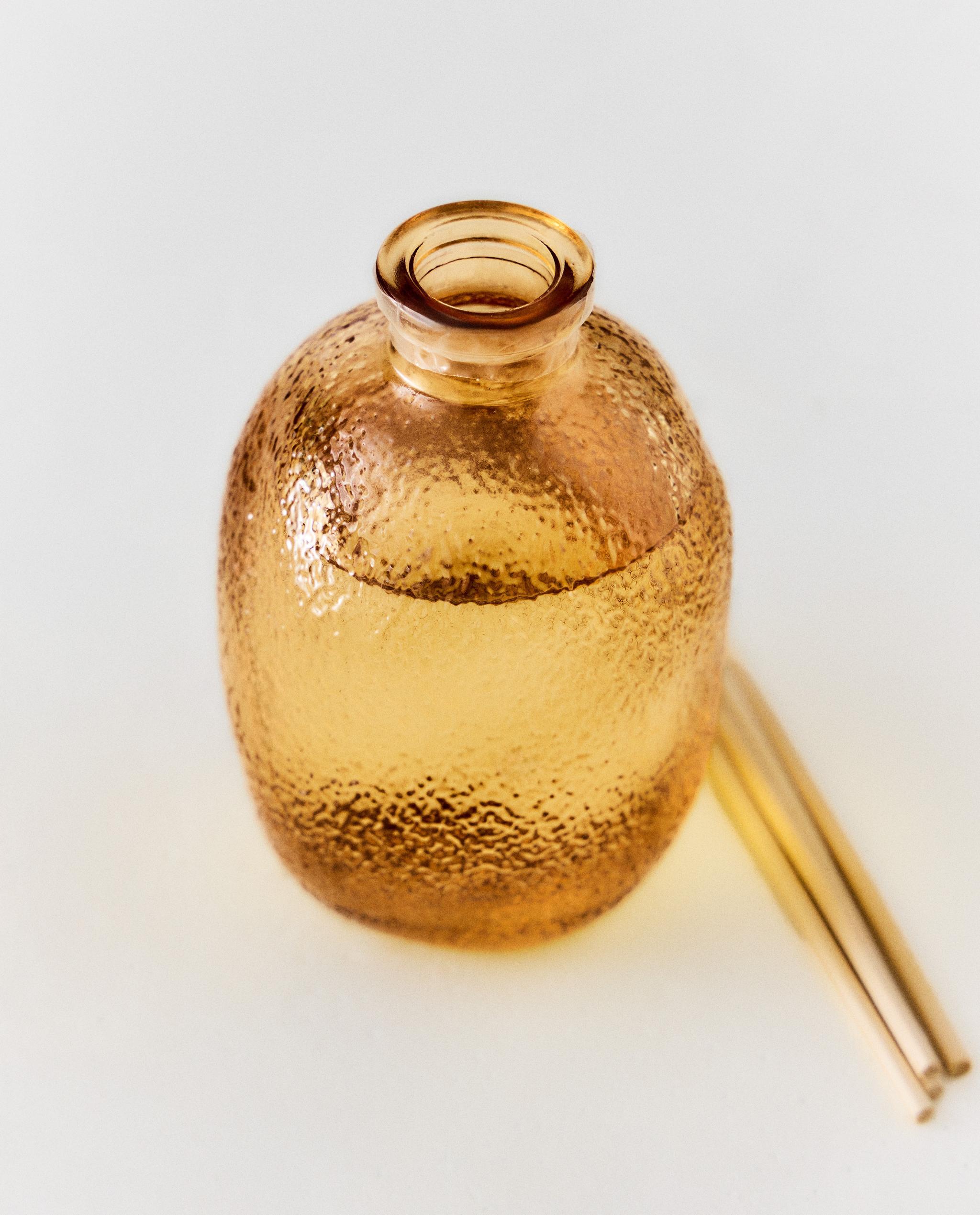 FLEUR DE MANDARINE REED DIFFUSERS AND SCENTED CANDLE product thumbnail 19