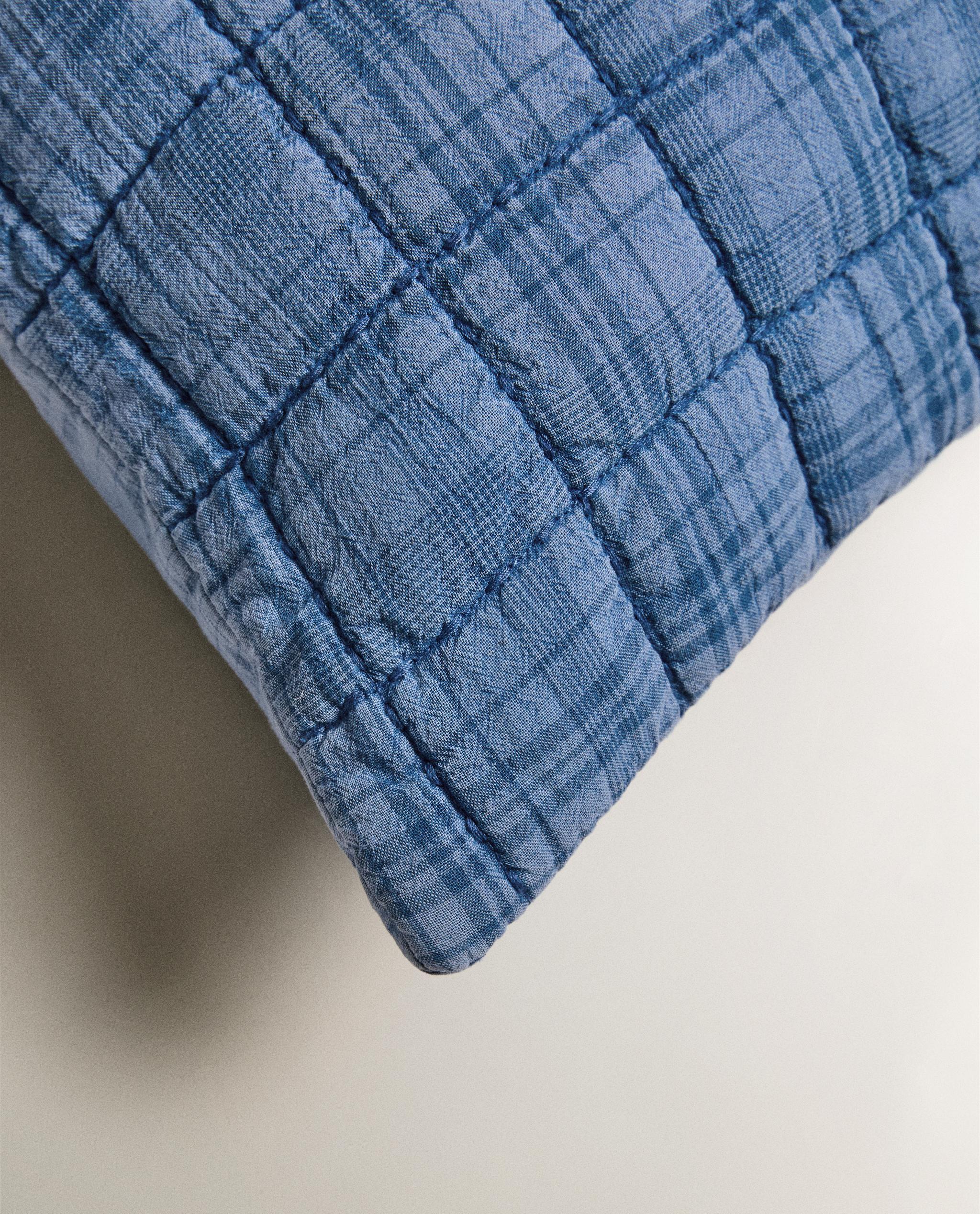 CHILDREN'S REVERSIBLE CHECK CUSHION COVER product thumbnail 7