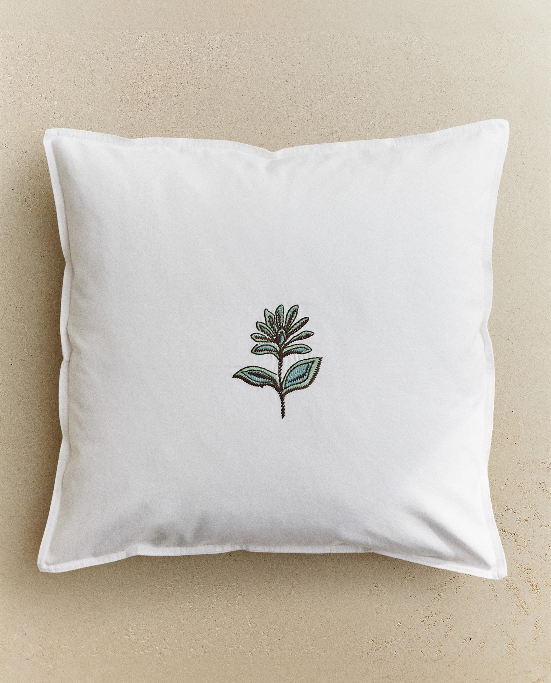 花 刺繍 クッションカバー | Zara Home 日本/Japan