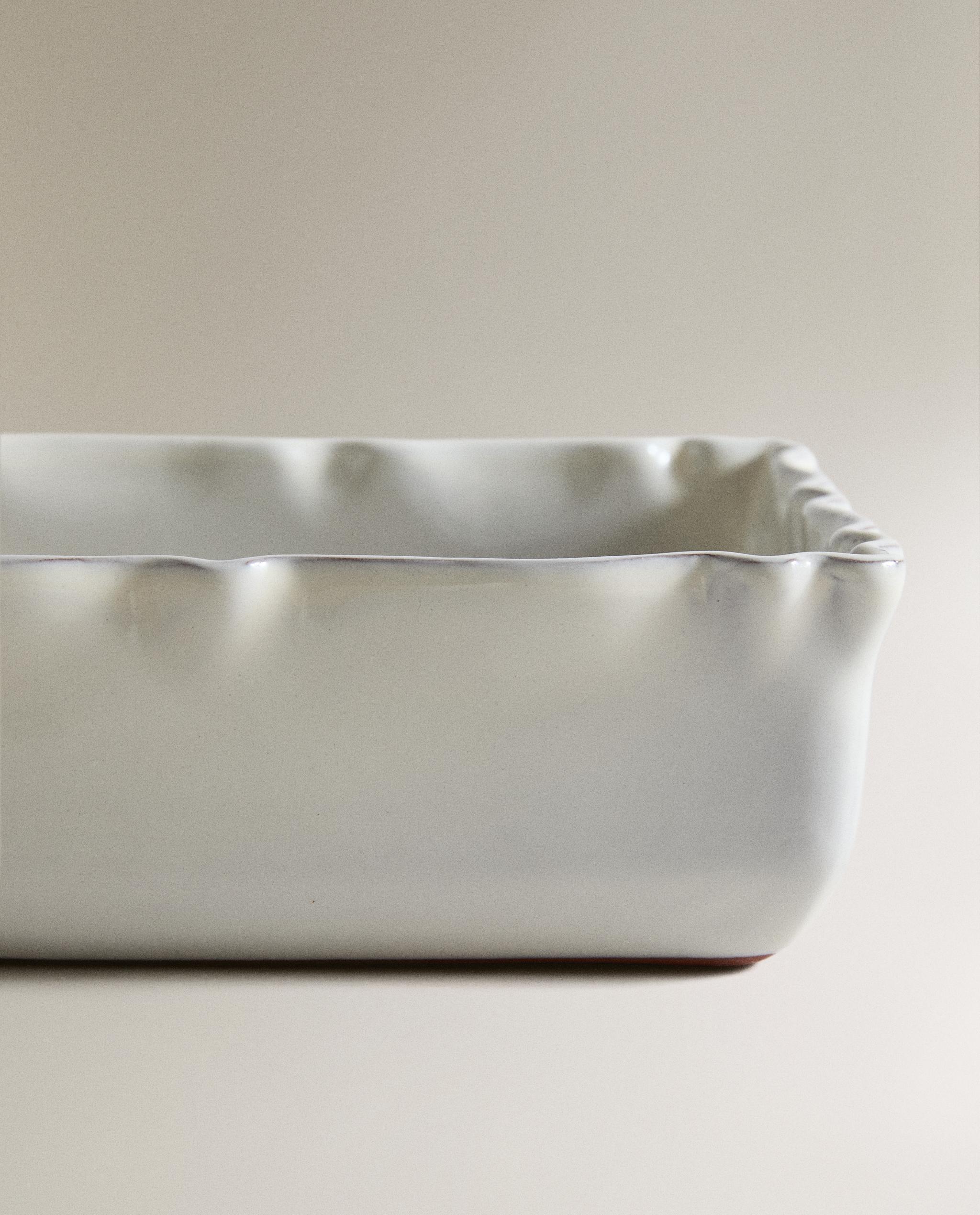TEXTURED EARTHENWARE OVEN SERVING DISH product thumbnail 6