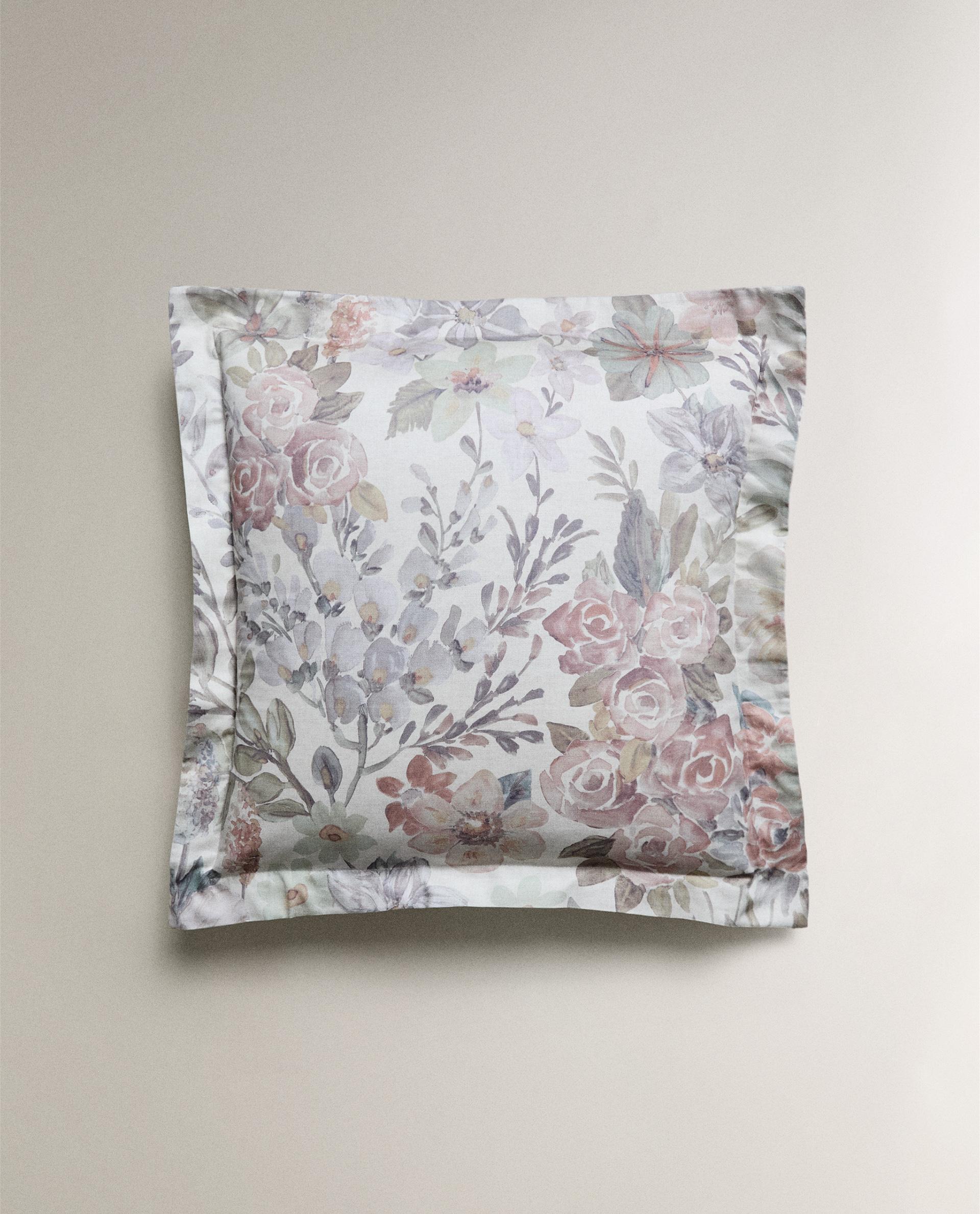 FLORAL PRINT PILLOWCASE