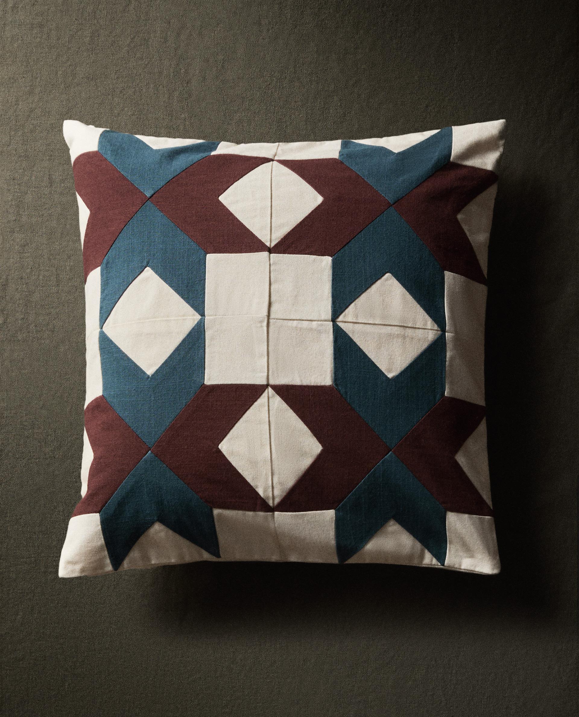 QUILTED PATCHWORK CUSHION COVER