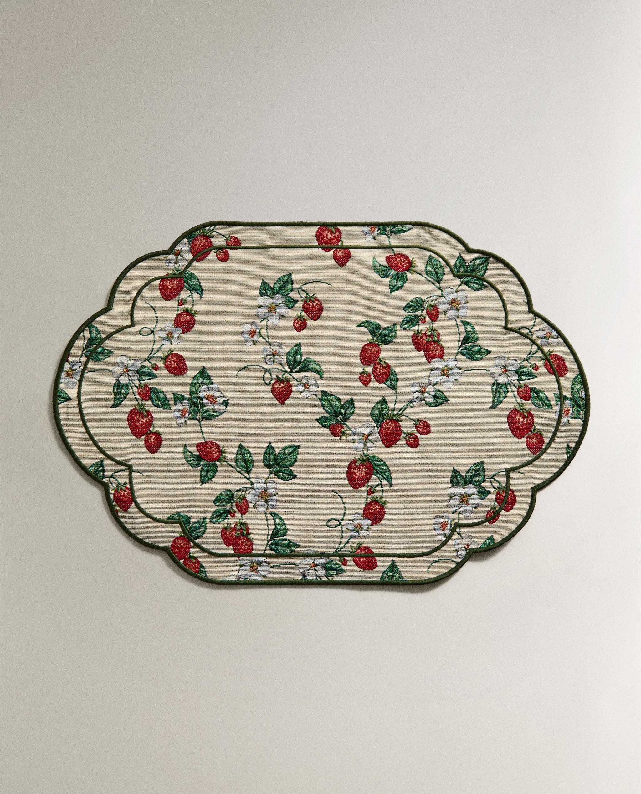 STRAWBERRY JACQUARD PLACEMAT product thumbnail 7