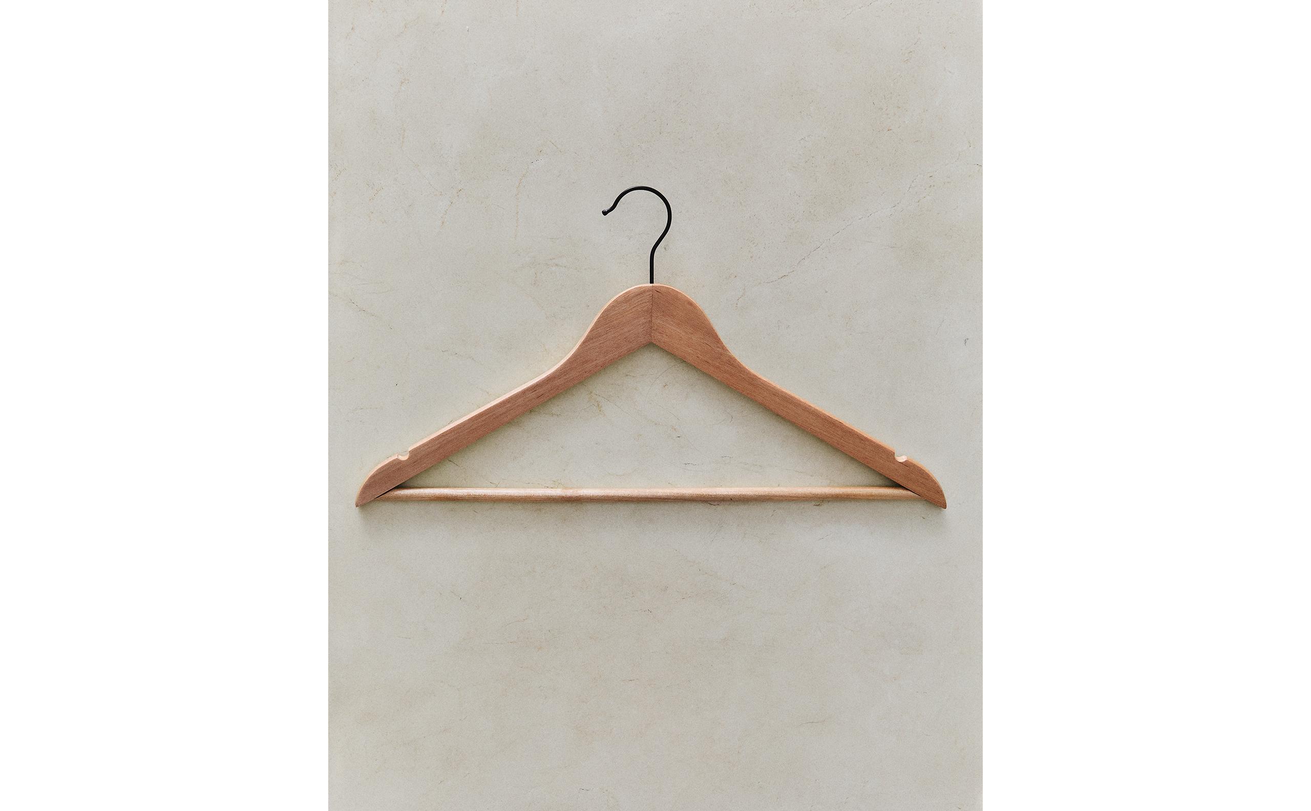 ラッカーウッド ハンガー x 3 | Zara Home 日本/Japan