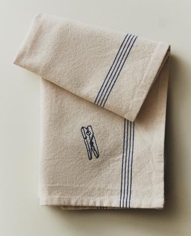 COTTON TEA TOWEL WITH CLEANING EMBROIDERY