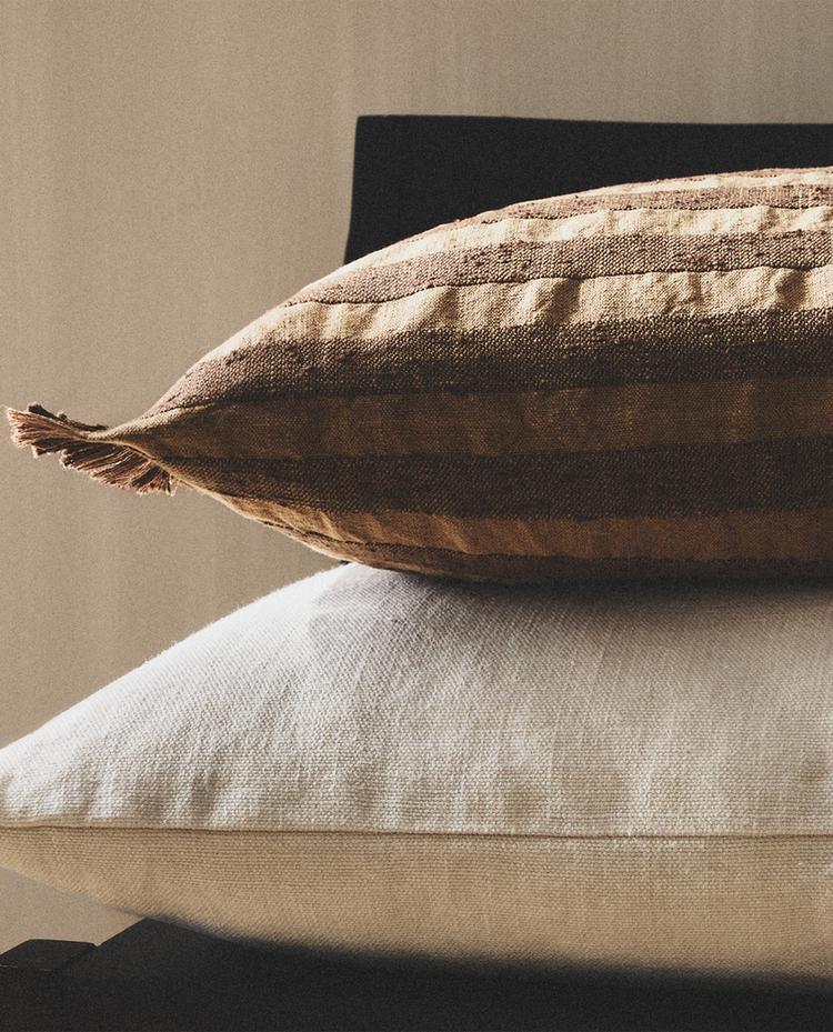 STRIPED CUSHION COVER