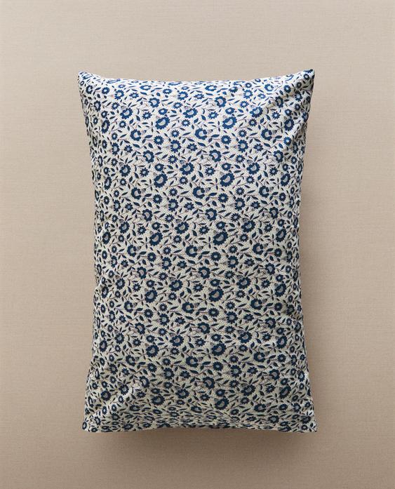 غلاف مخدة للأطفال بأزهار قطن