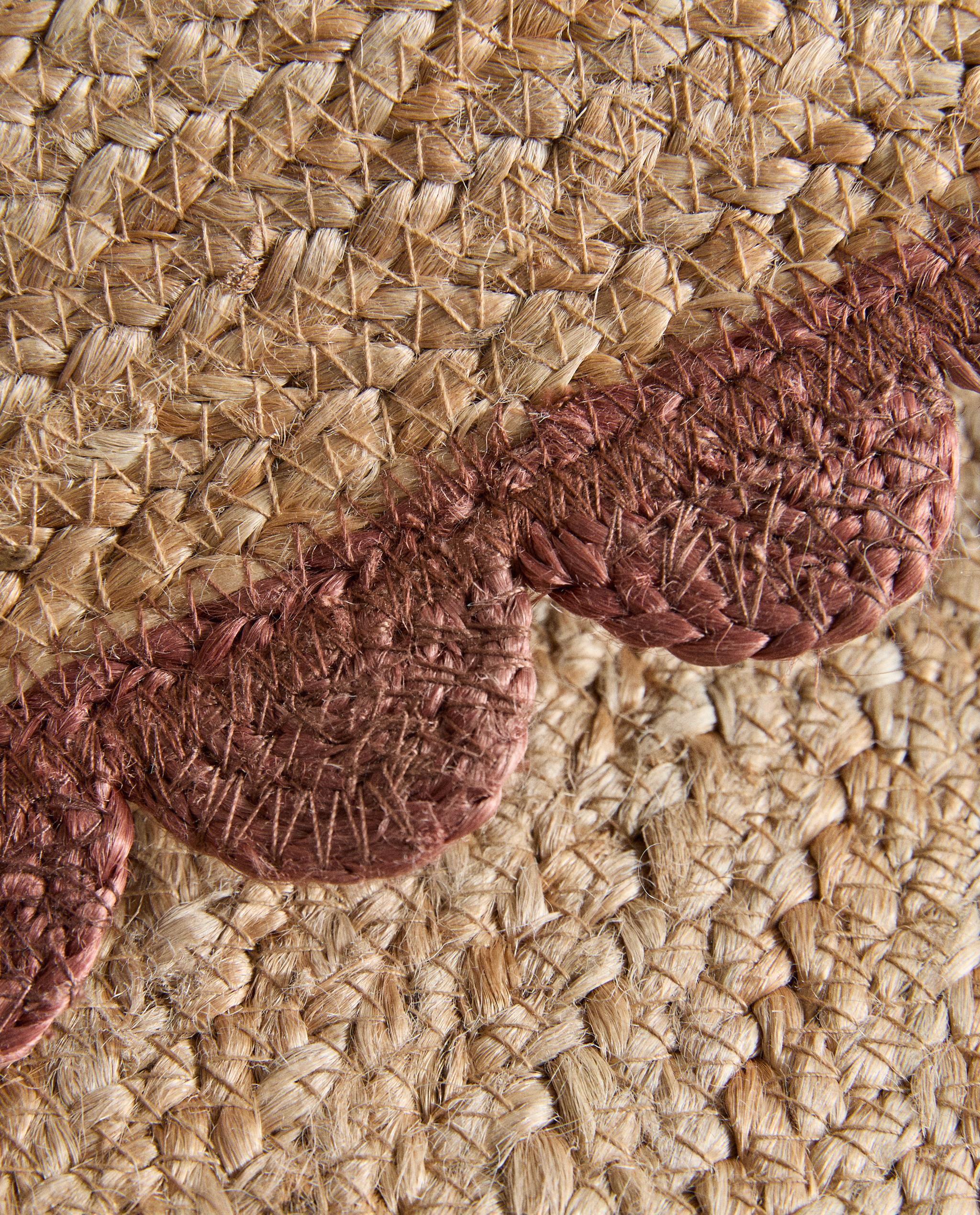 SCALLOPED JUTE PET RUG product thumbnail 9