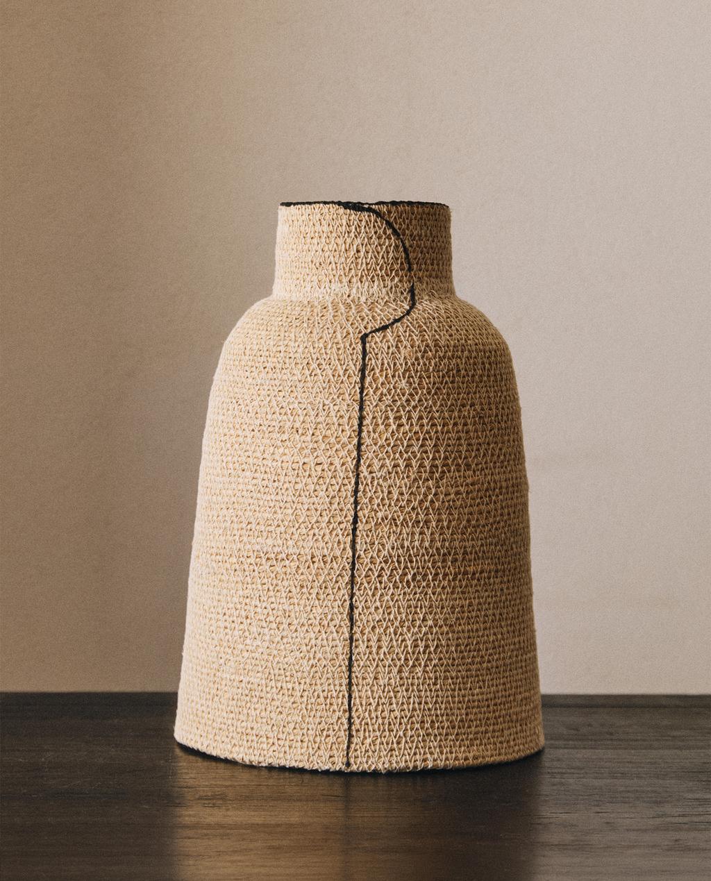 TALL SEAGRASS VASE WITH LINE