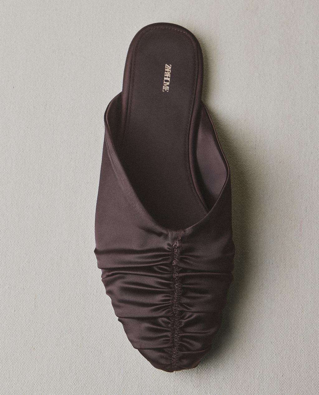 PLEATED SATEEN MULES