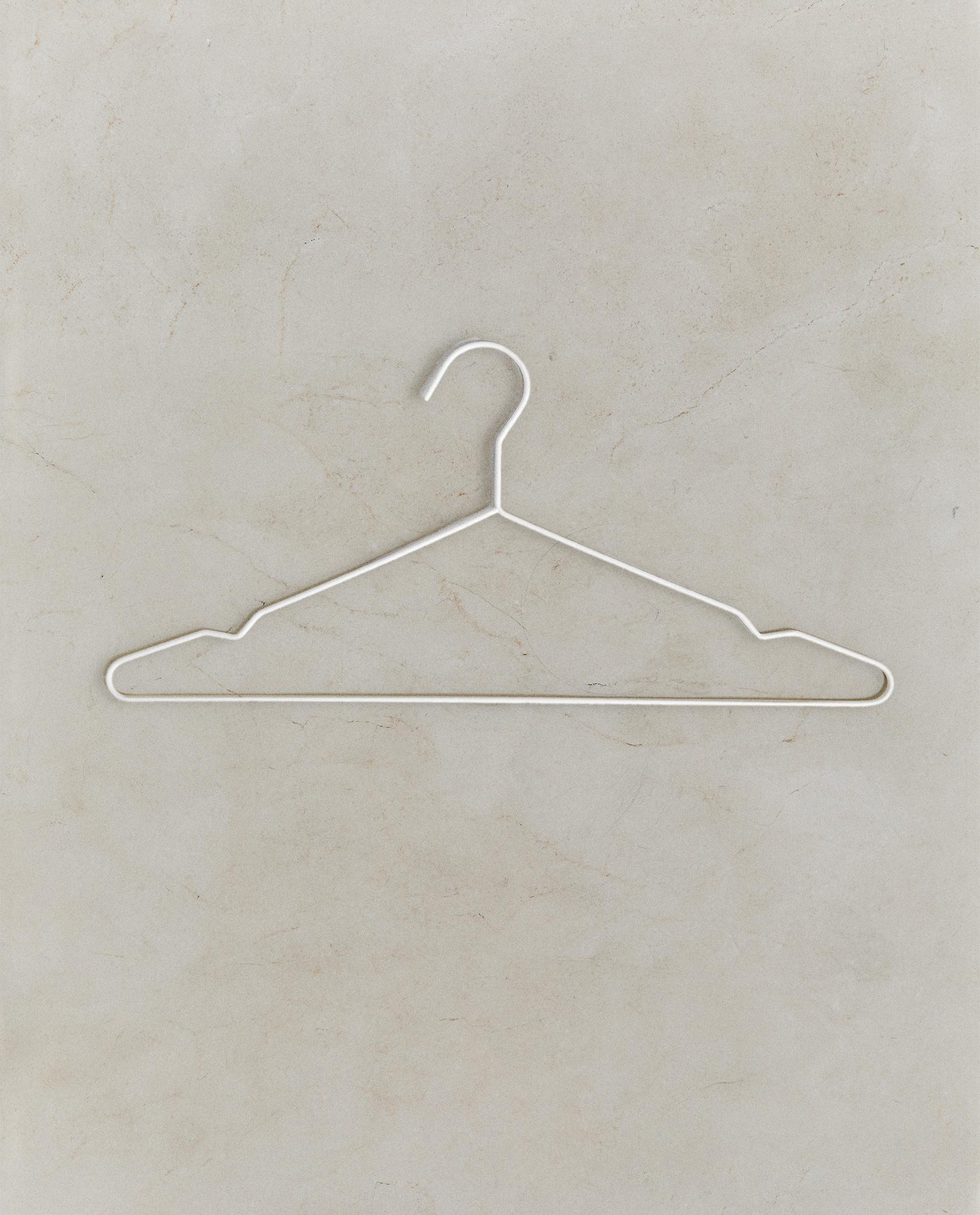 RUBBERIZED HANGERS (PACK OF 6) | Zara Home United States of America