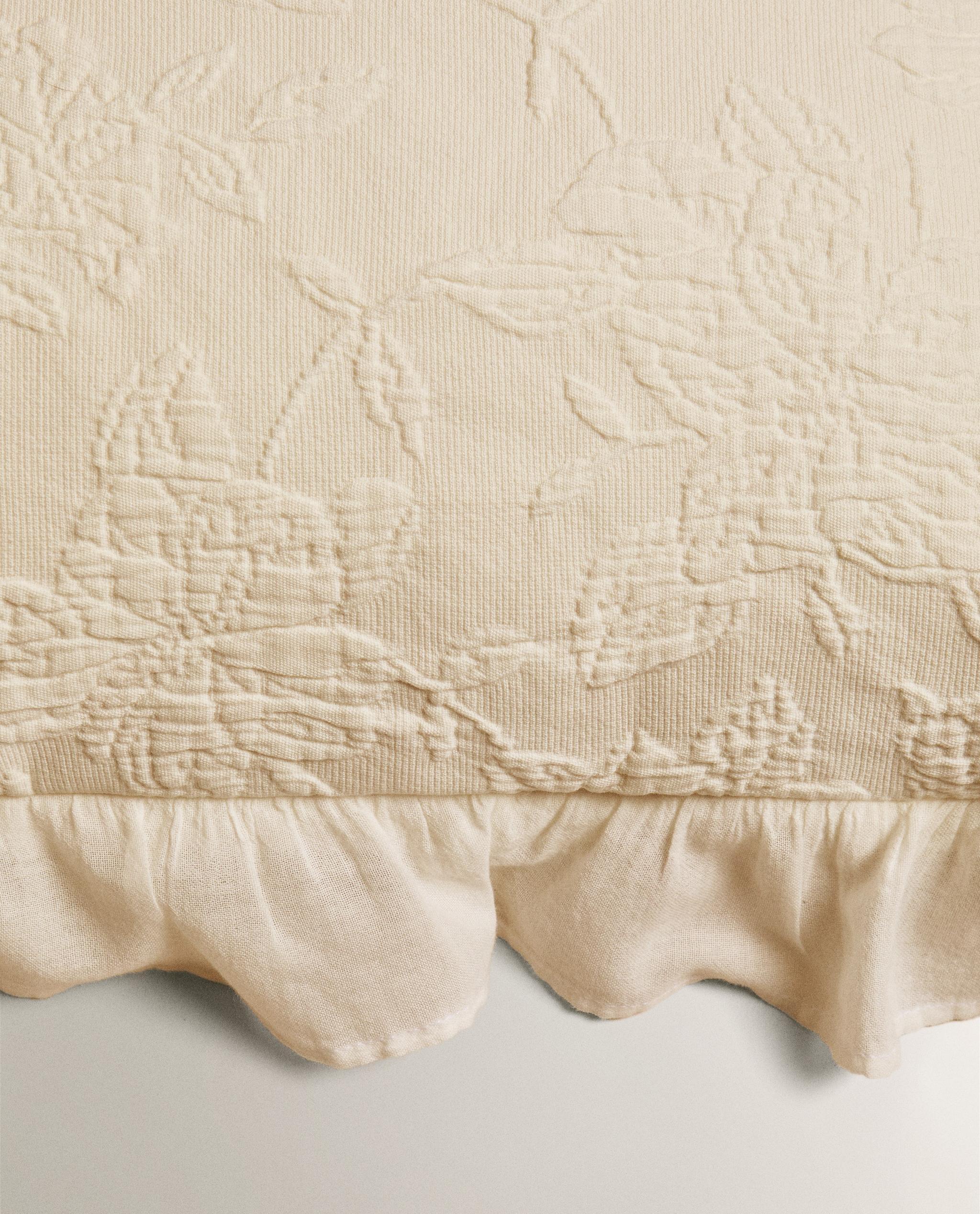 JACQUARD CUSHION COVER WITH RUFFLE product thumbnail 2