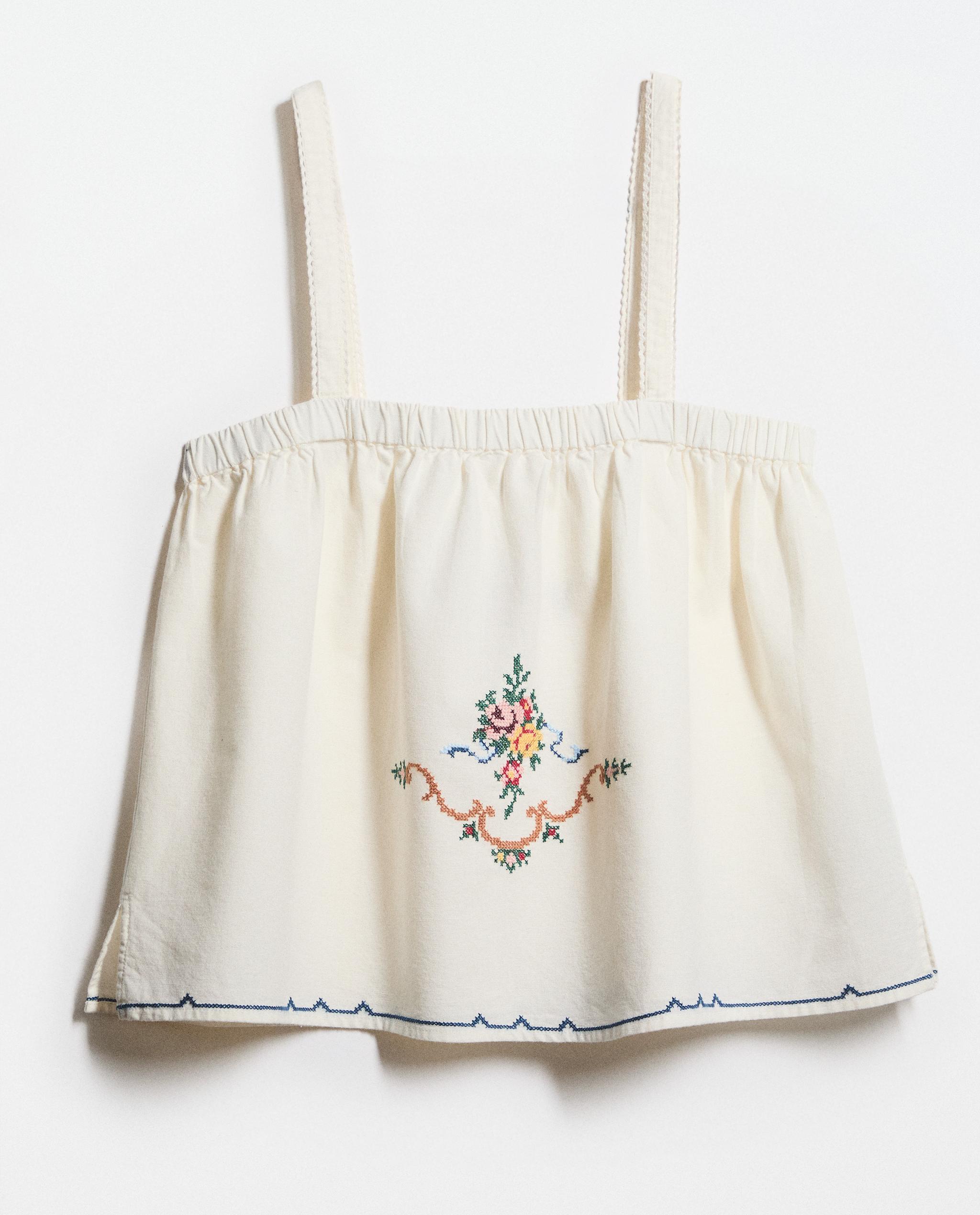 EMBROIDERED LINEN-COTTON BLEND TOP product thumbnail 9