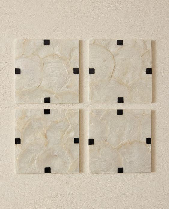 PACK OF MOTHER-OF-PEARL COASTERS (PACK OF 4) PACK OF MOTHER-OF-PEARL COASTERS (PACK OF 4)