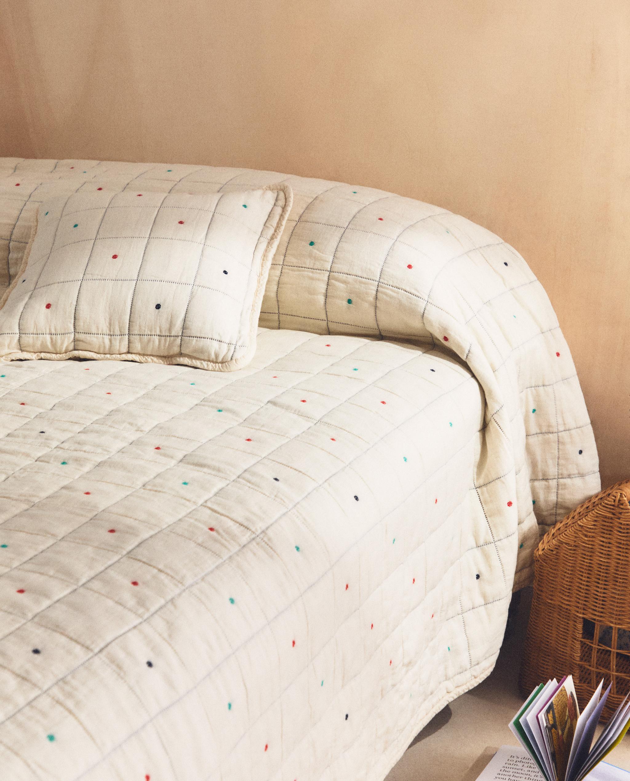 CHILDREN'S CHECK AND POLKA DOT BEDSPREAD product thumbnail 2
