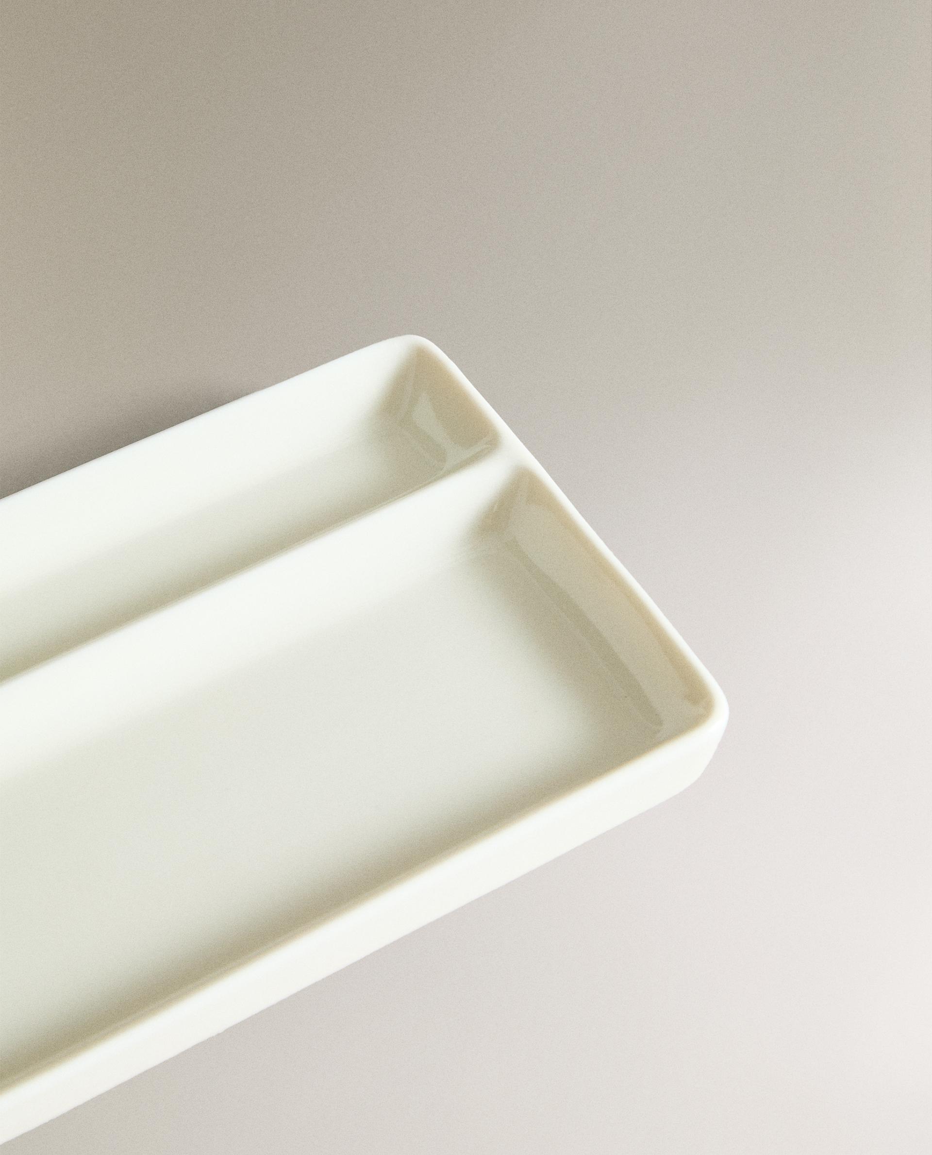 CERAMIC BATHROOM TRAY