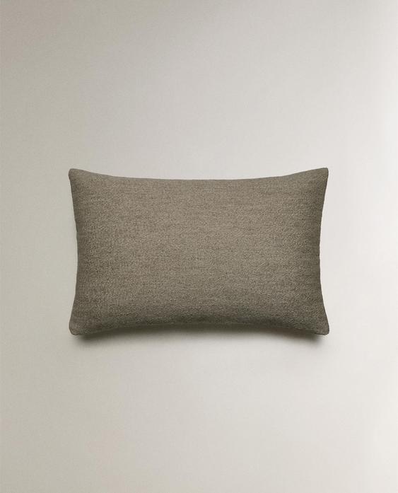 غلاف وسادة بارز الملمس