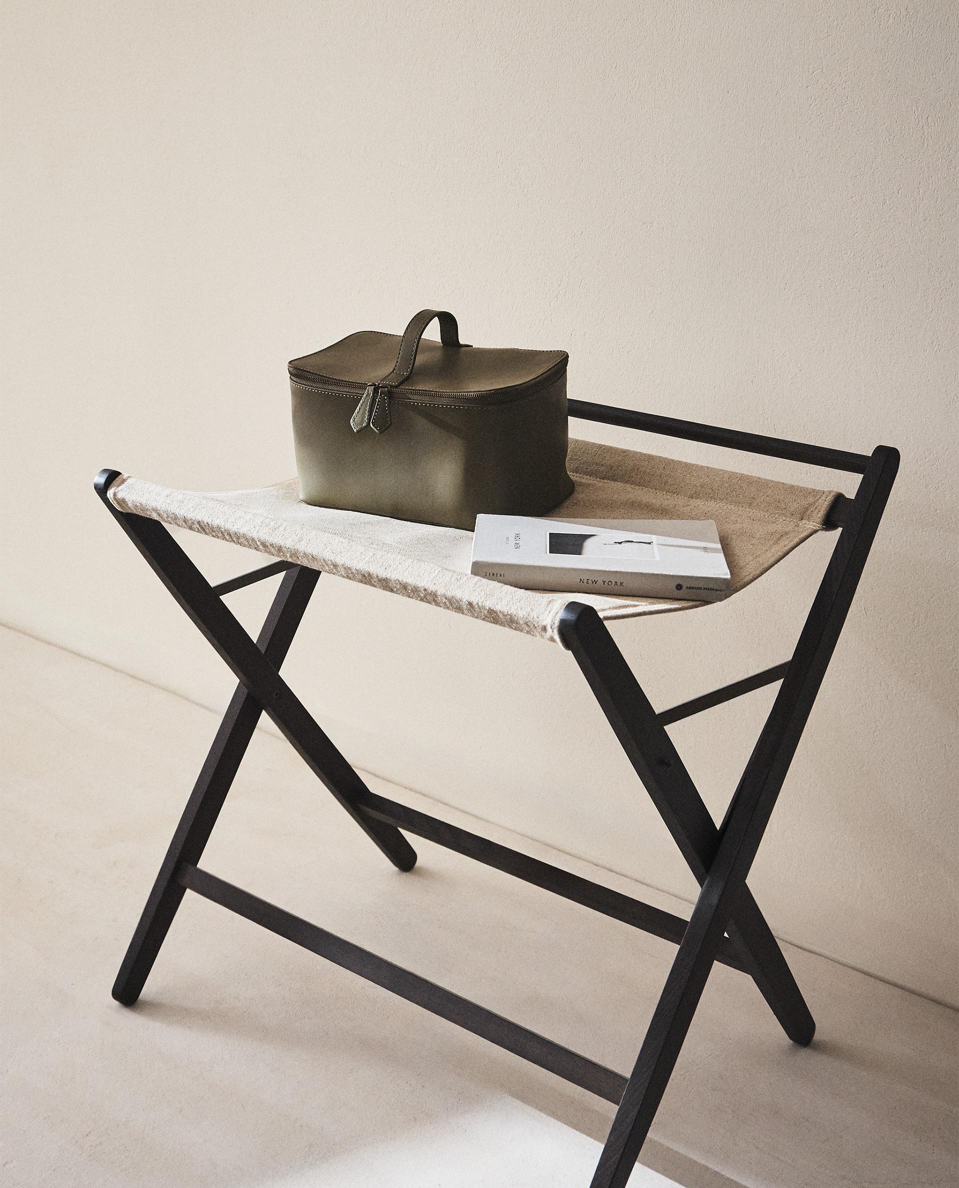 リネン フォールディング ラゲージ スタンド | Zara Home 日本/Japan