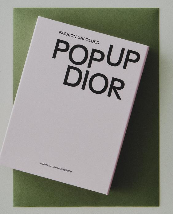 FASHION UNFOLDED "POP UP" DIOR BOOK (ENGLISH)