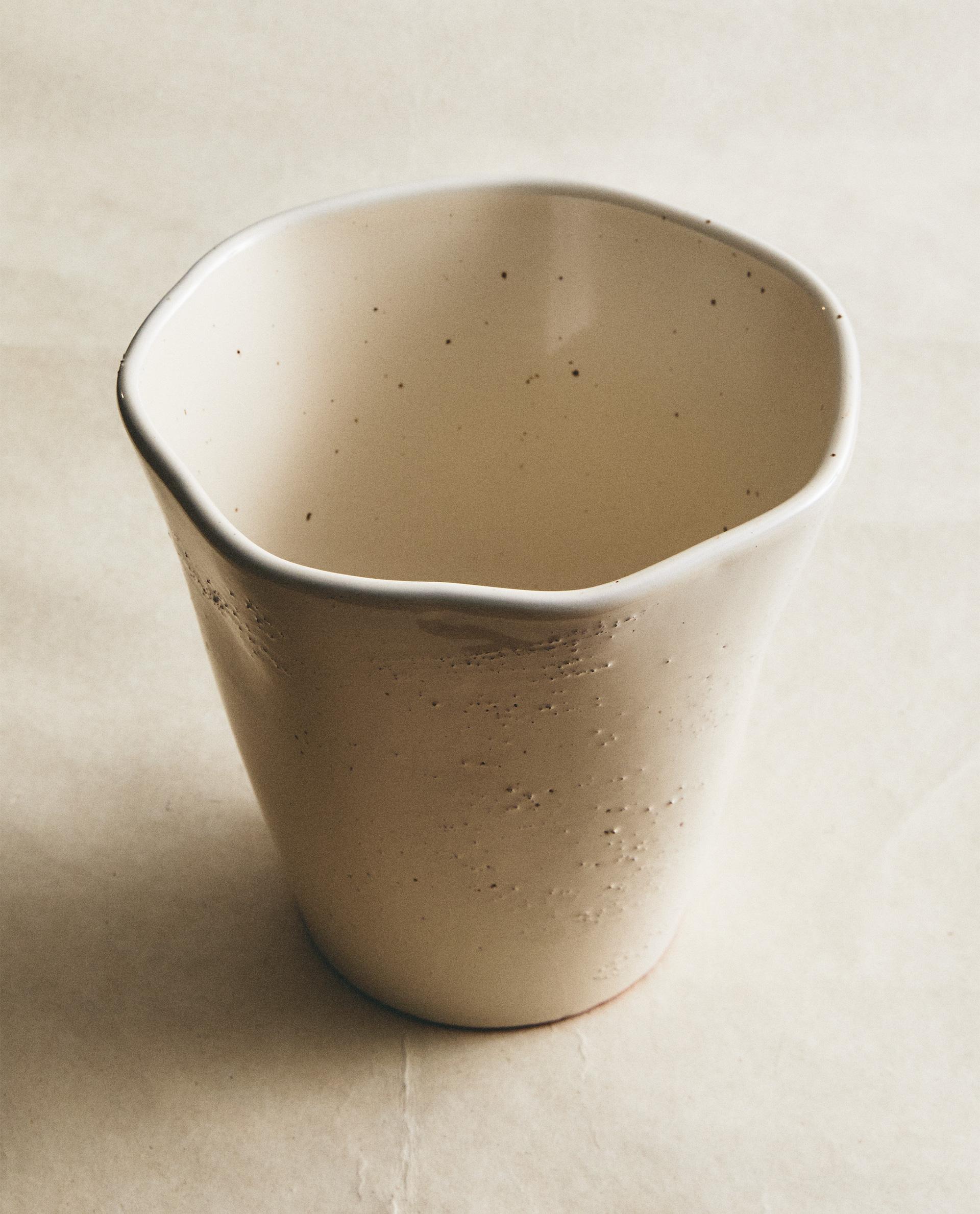 どのお部屋にも置きたい植木鉢とプランター | Zara Home 日本