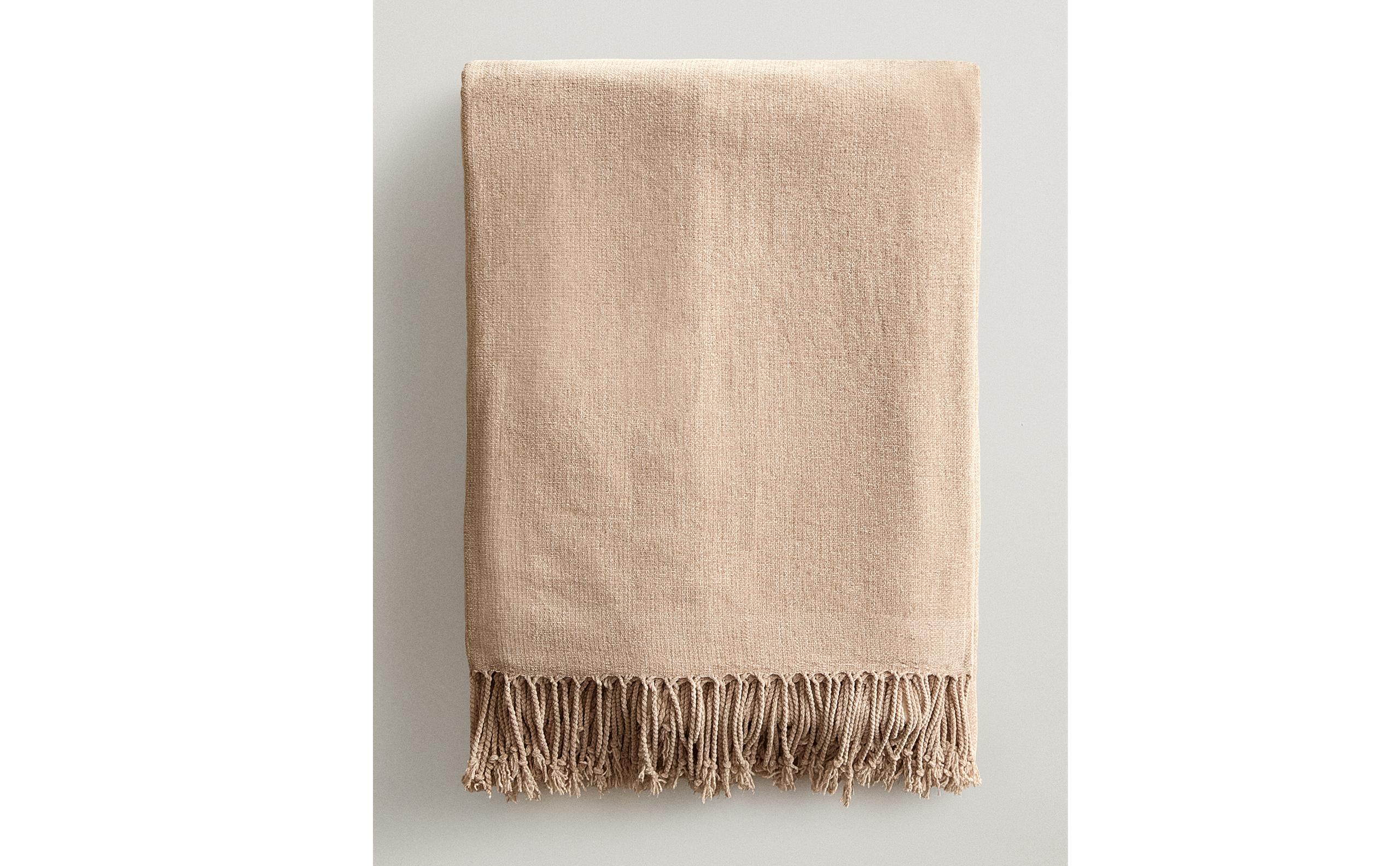 CHENILLE THROW product thumbnail 8