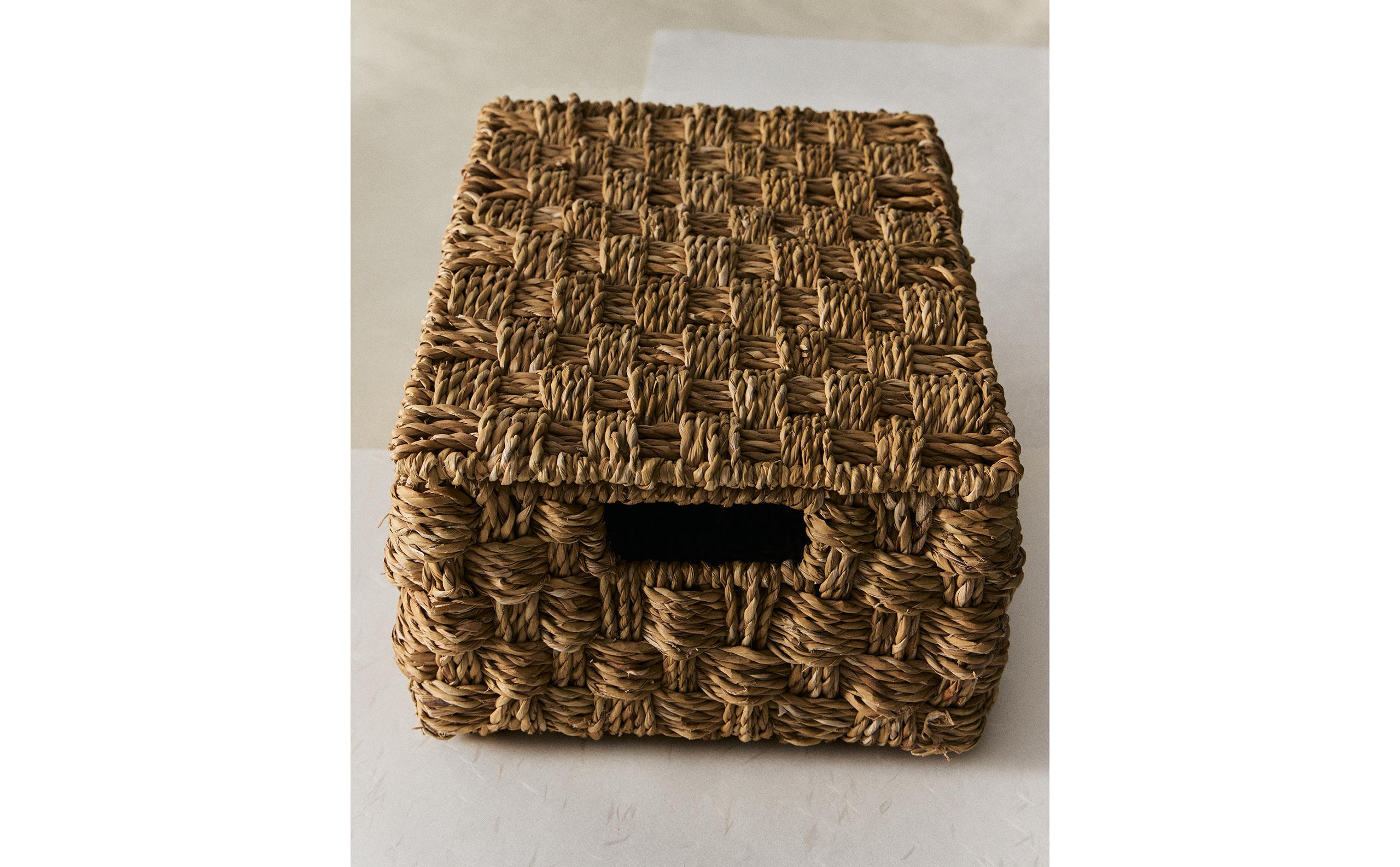 RECTANGULAR SEAGRASS BASKET WITH LID product thumbnail 9