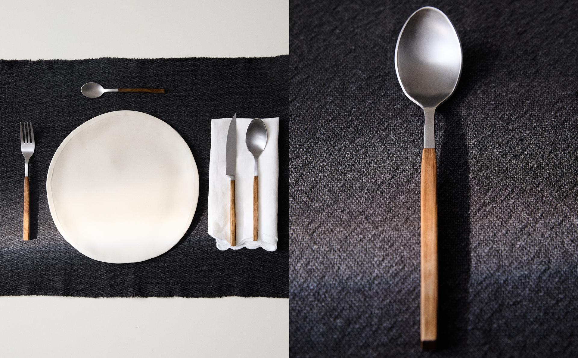 SET DI POSATE 4 PEZZI CON MANICO IN LEGNO SET DI POSATE 4 PEZZI CON MANICO IN LEGNO