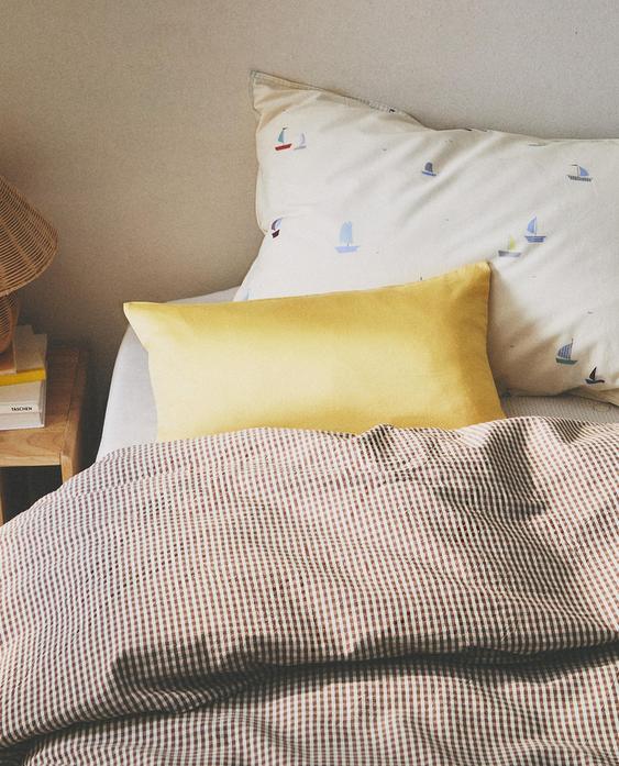 غلاف لحاف للأطفال بطبعة مربعات