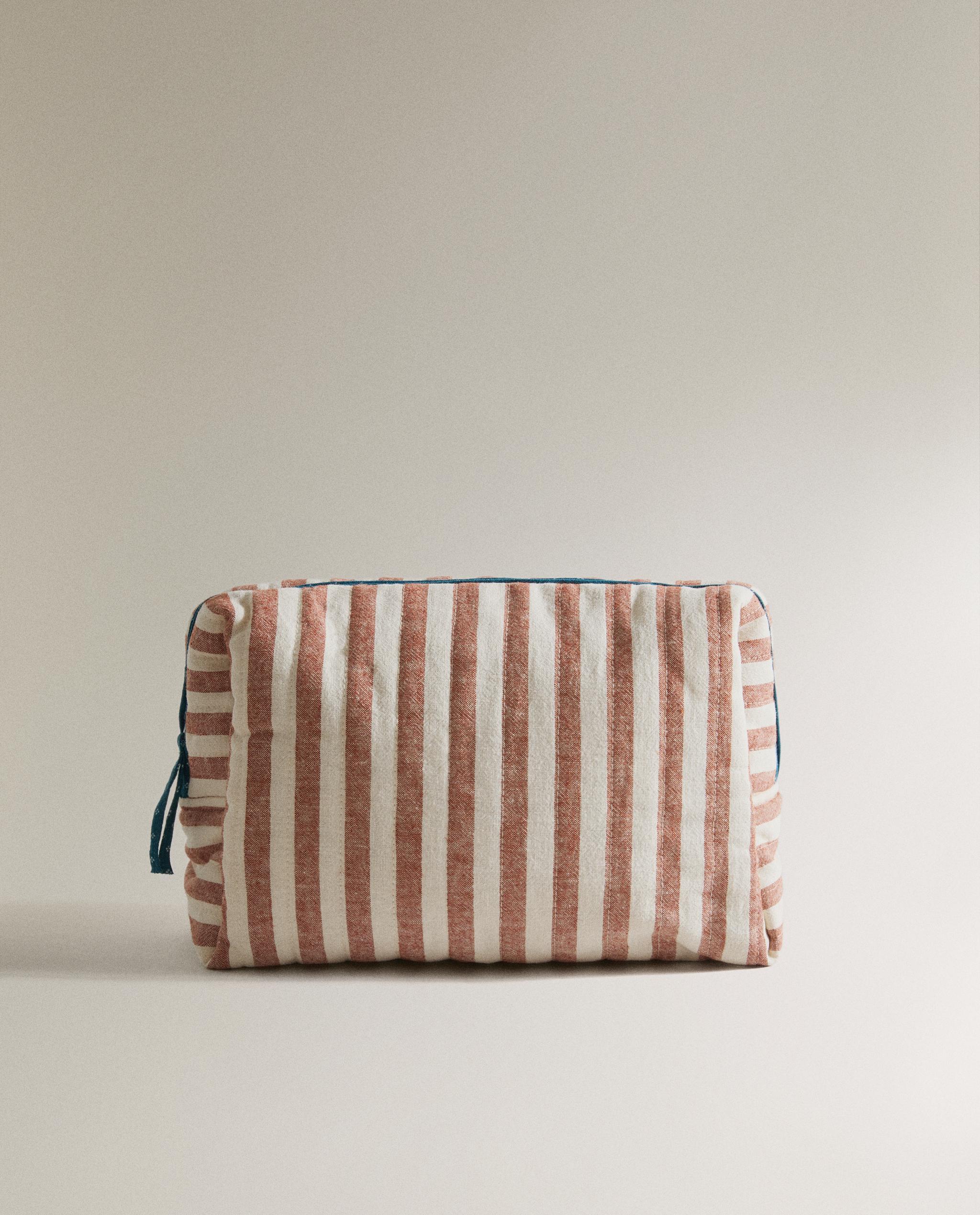 CHILDREN'S STRIPED LINEN AND COTTON TOILETRY BAG product thumbnail 3