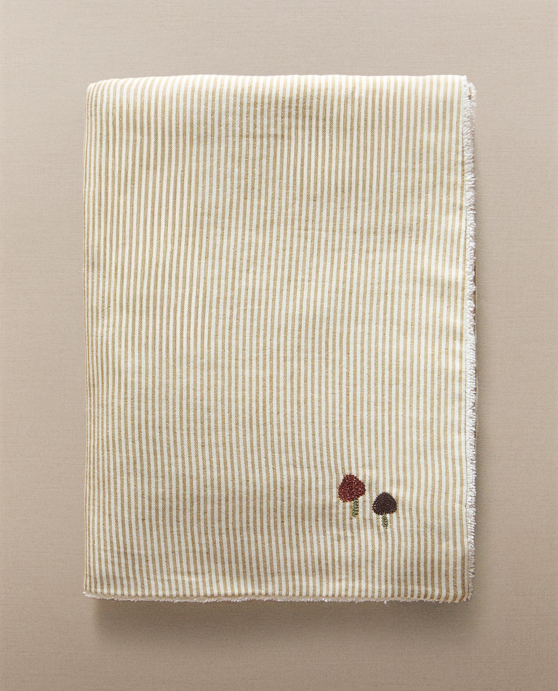 BABY CHIFFON STRIPED BATH TOWEL BABY CHIFFON STRIPED BATH TOWEL